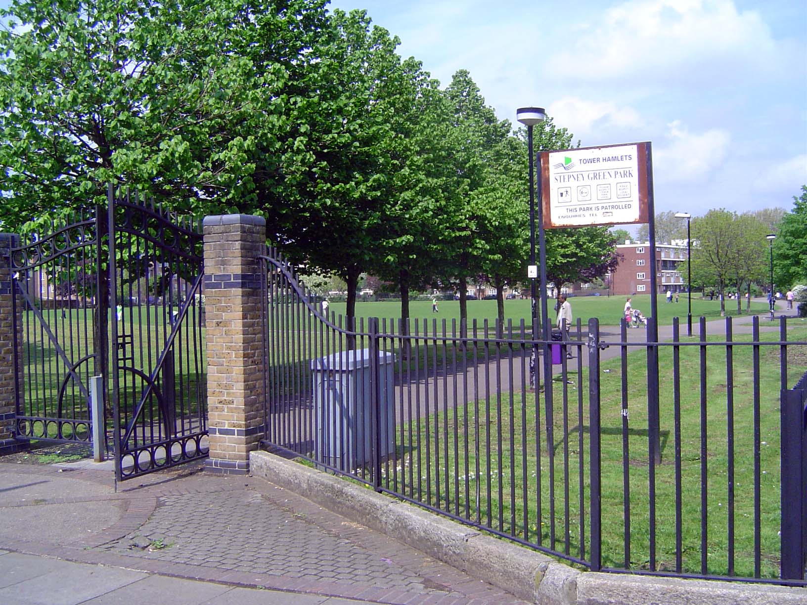 Entrance to Stepney Green. Unlike the parks in London's wealthy neighborhoods, keys aren't required.