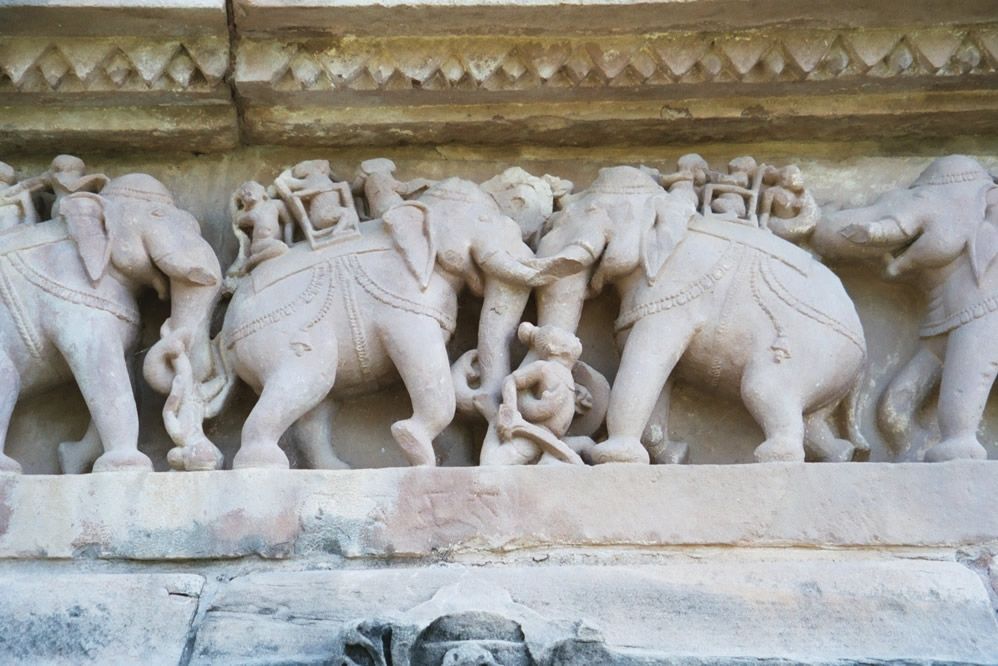 Not so Lakshmana, which is full of scenes from the all-too-temporal world. Here, elephants fighting and crushing human victims.
