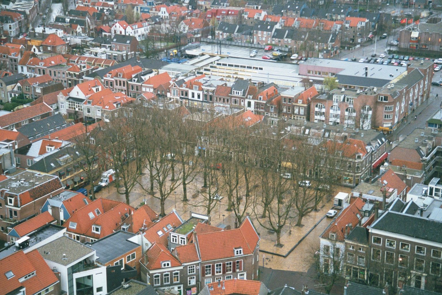 Looking southeasterly to the beestenmarkt, where animals were sold. The inclusion of new buildings here, as behind the Doelinplein, is nothi