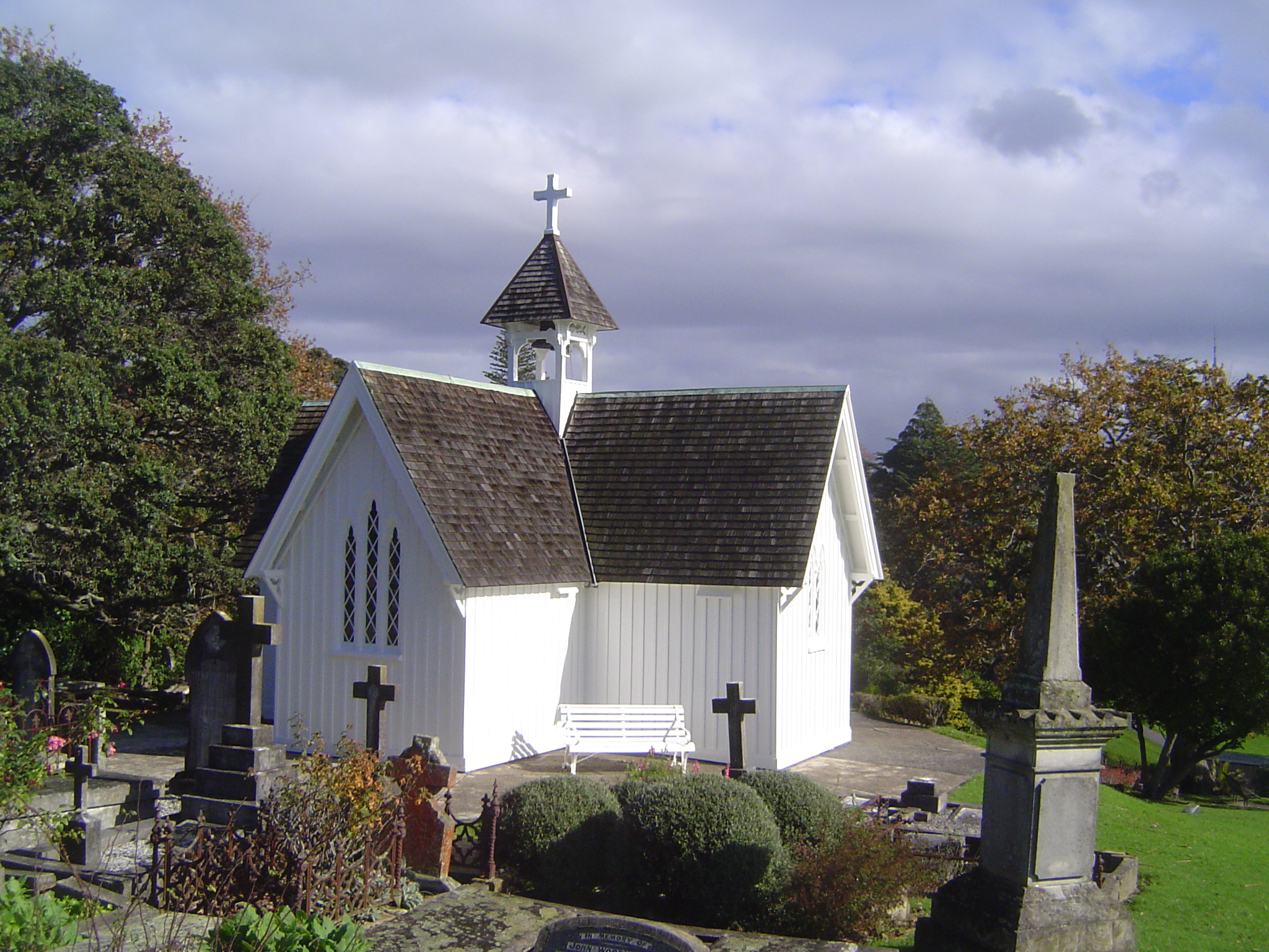 Here's the church itself, built a year before the Mutiny. It's St Stephen's, built in 1856 on land acquired in 1843 by George Selwin, who ha