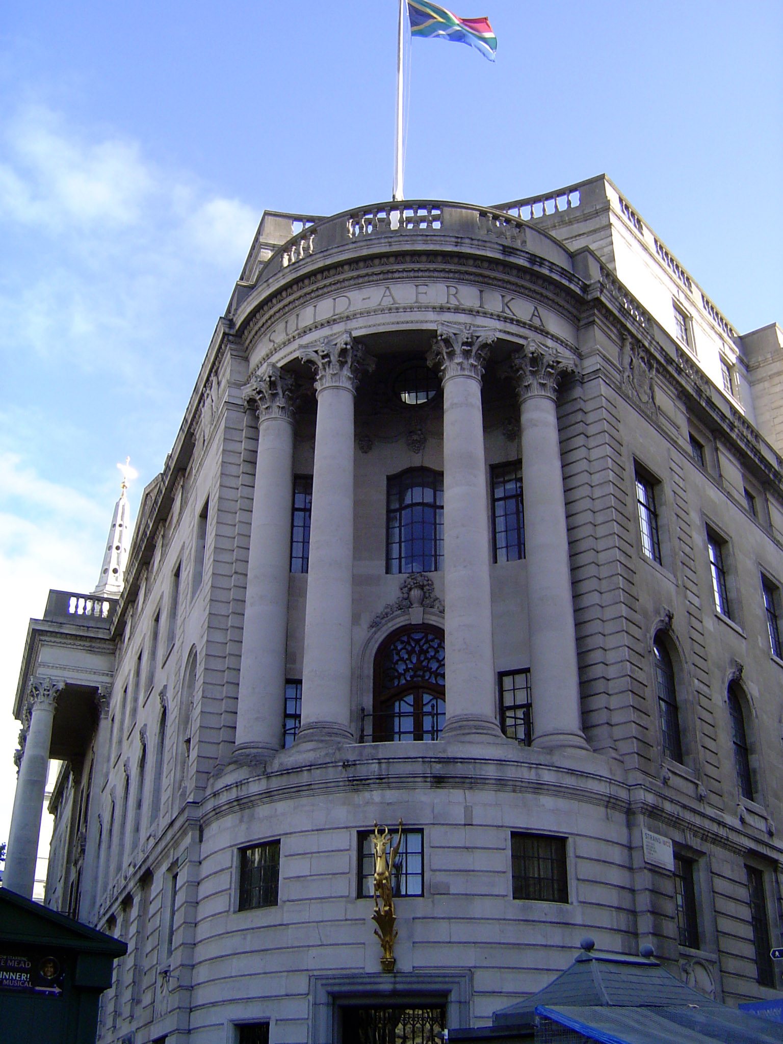 South Africa House, completed in 1933 to a design by Herbert Baker, who was still in his Bank of England humor. It still houses the South Af