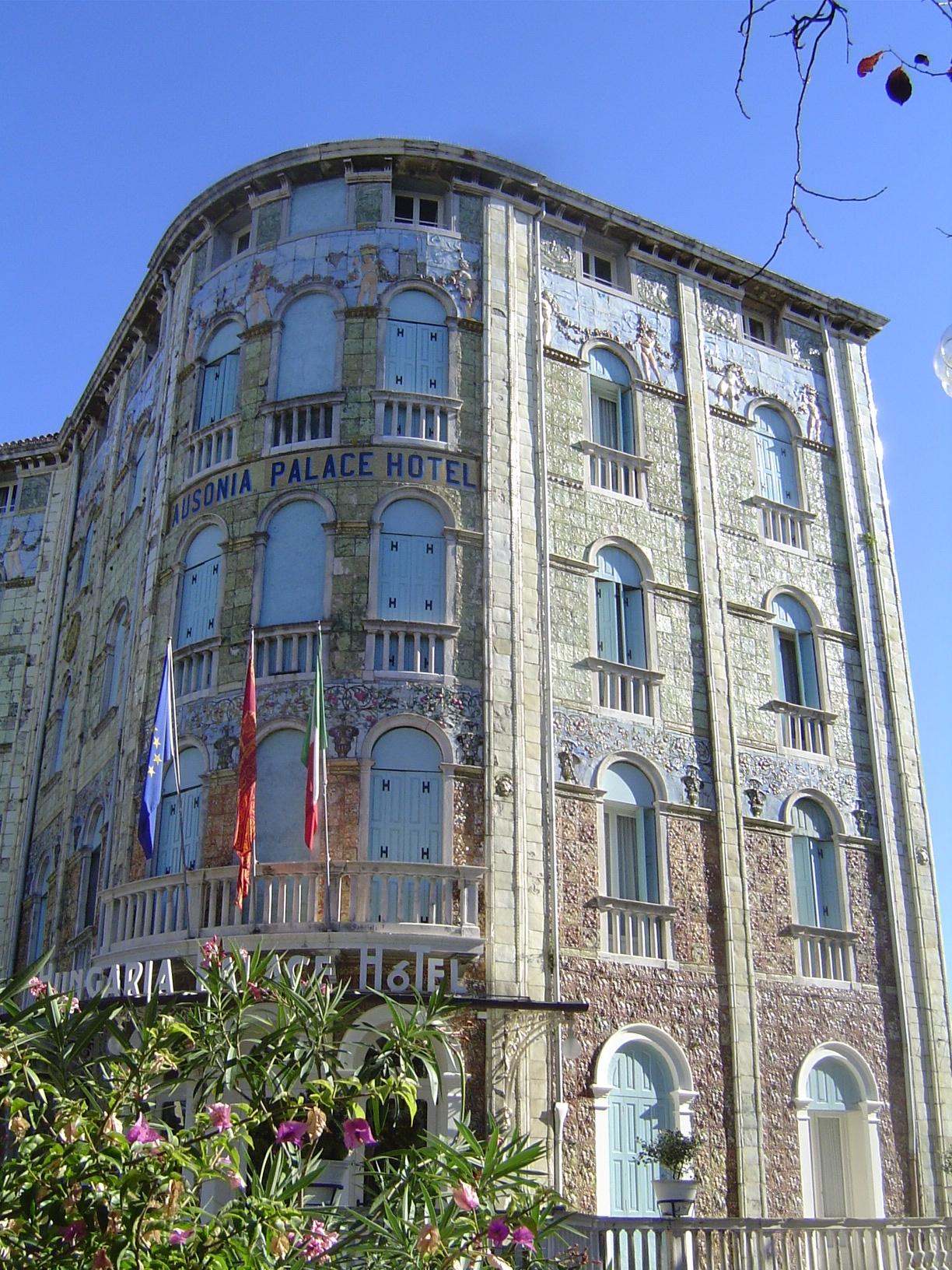 The more flirtatious Hungaria Palace Hotel, opened in 1905 and tiled in 1914.