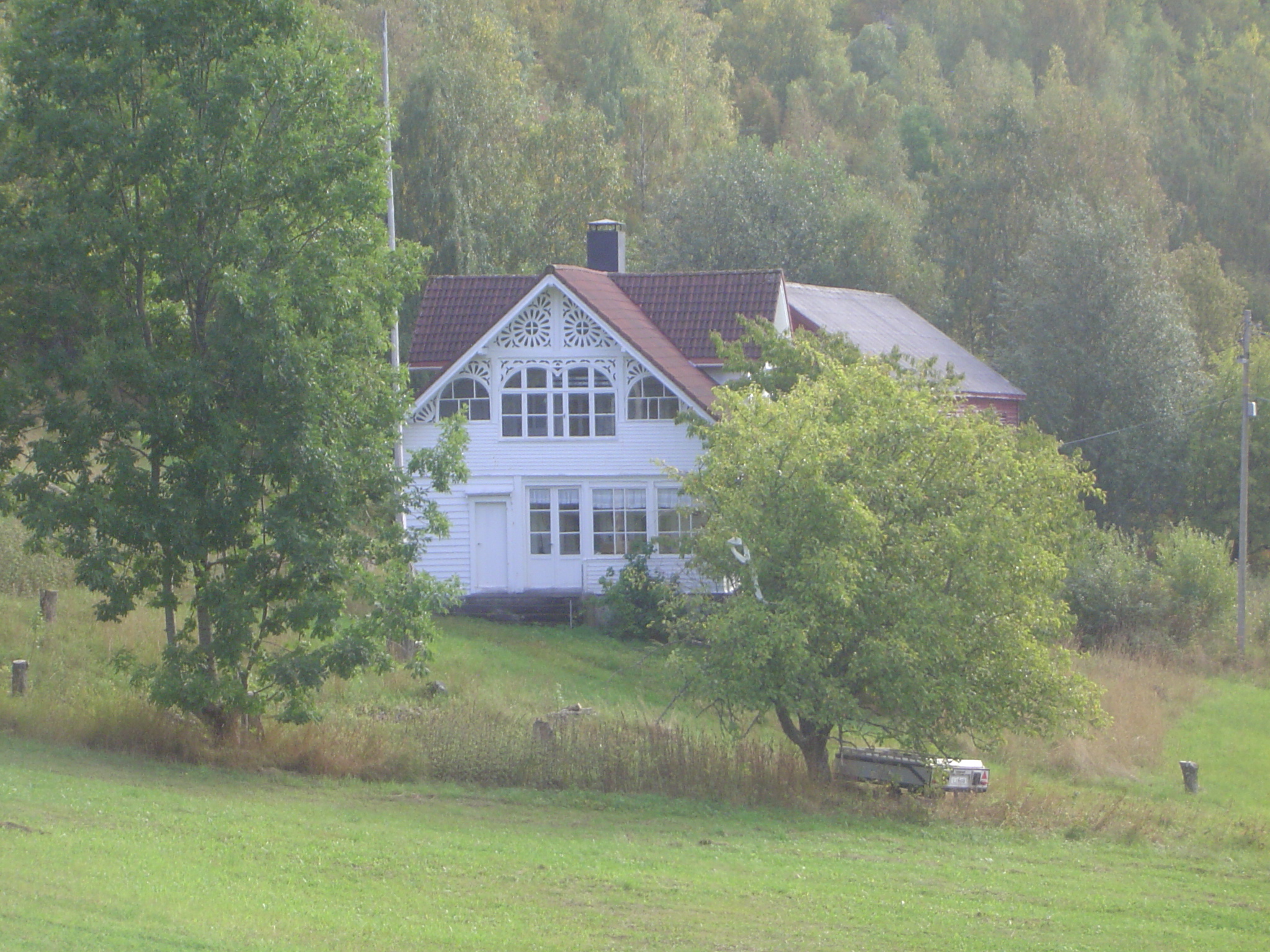 Most are close to the small bits of farmland that exist close to the water.