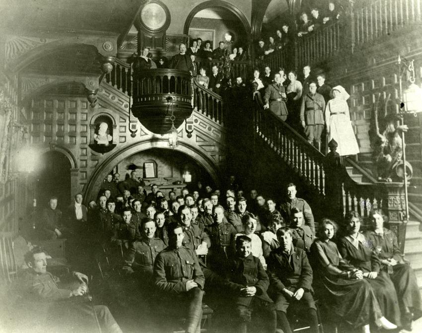 This photo from that time shows the grand staircase.

https://beatoninstitute.com/moxhams-castle-hospital-2https://beatoninstitute.com/moxha