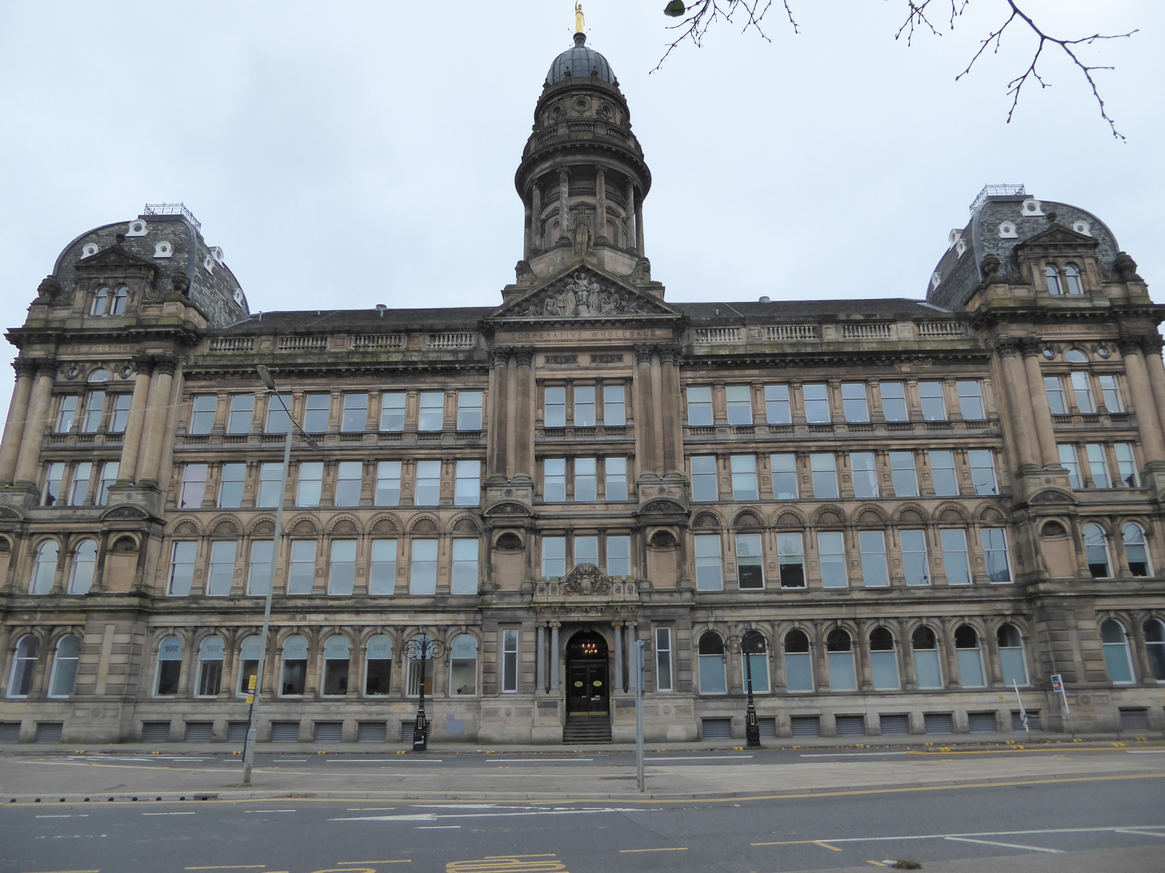 Williamson: "The massive front block 1892-97 was the Society's showpiece. Its design, in French Second Empire-style, inspired by the New Lou