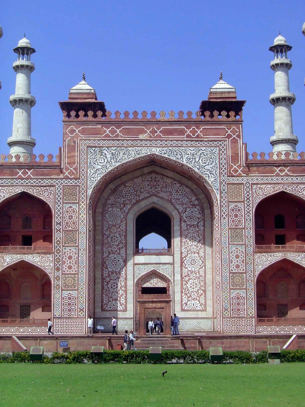 Akbar had a fondness for red sandstone, but you can see the beginnings of the trend to marble, which reached its apogee with Shah Jahan and