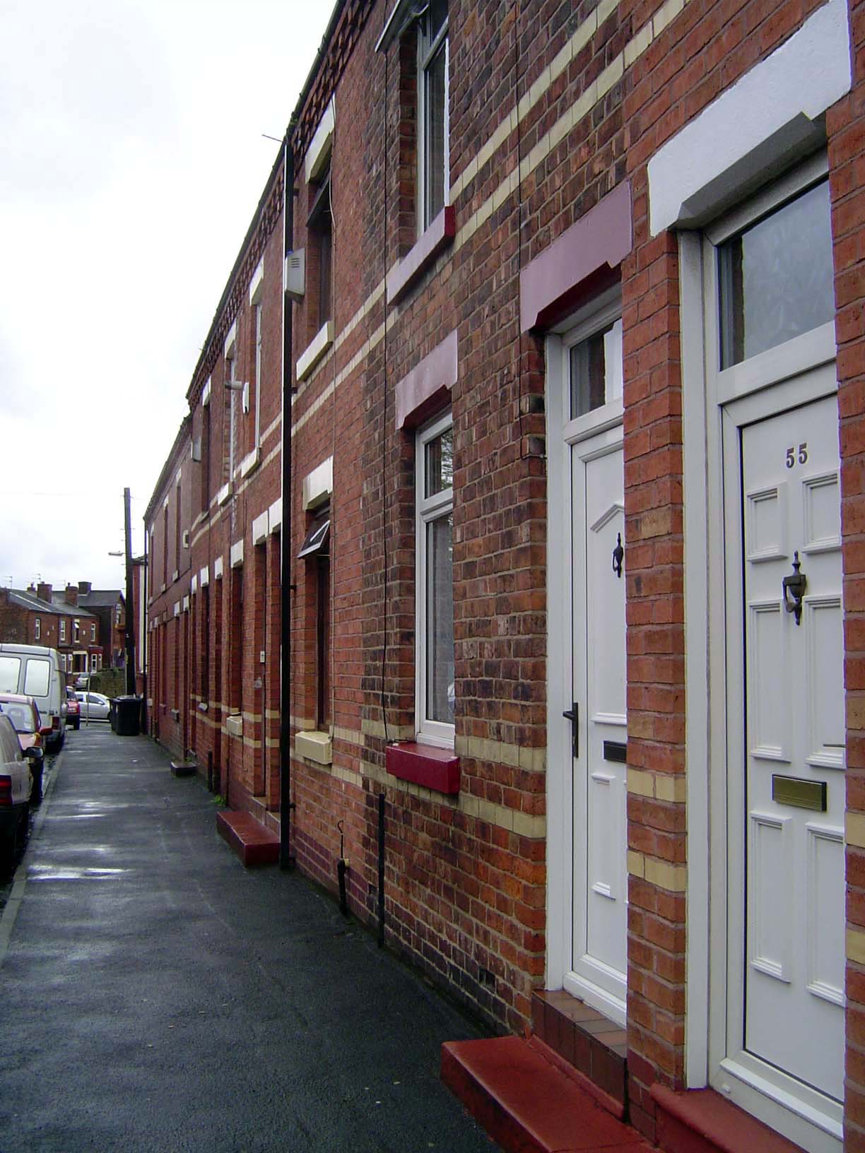 Here's housing close to the grim boarding house which Orwell describes so painstakingly, right down to the host handing his lodgers a piece