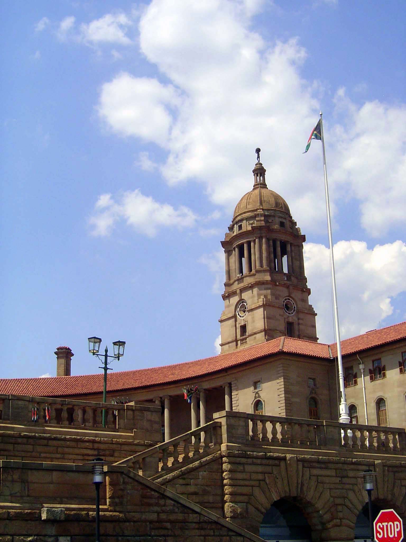 The buildings were designed by Herbert Baker, who went on to help design New Delhi.