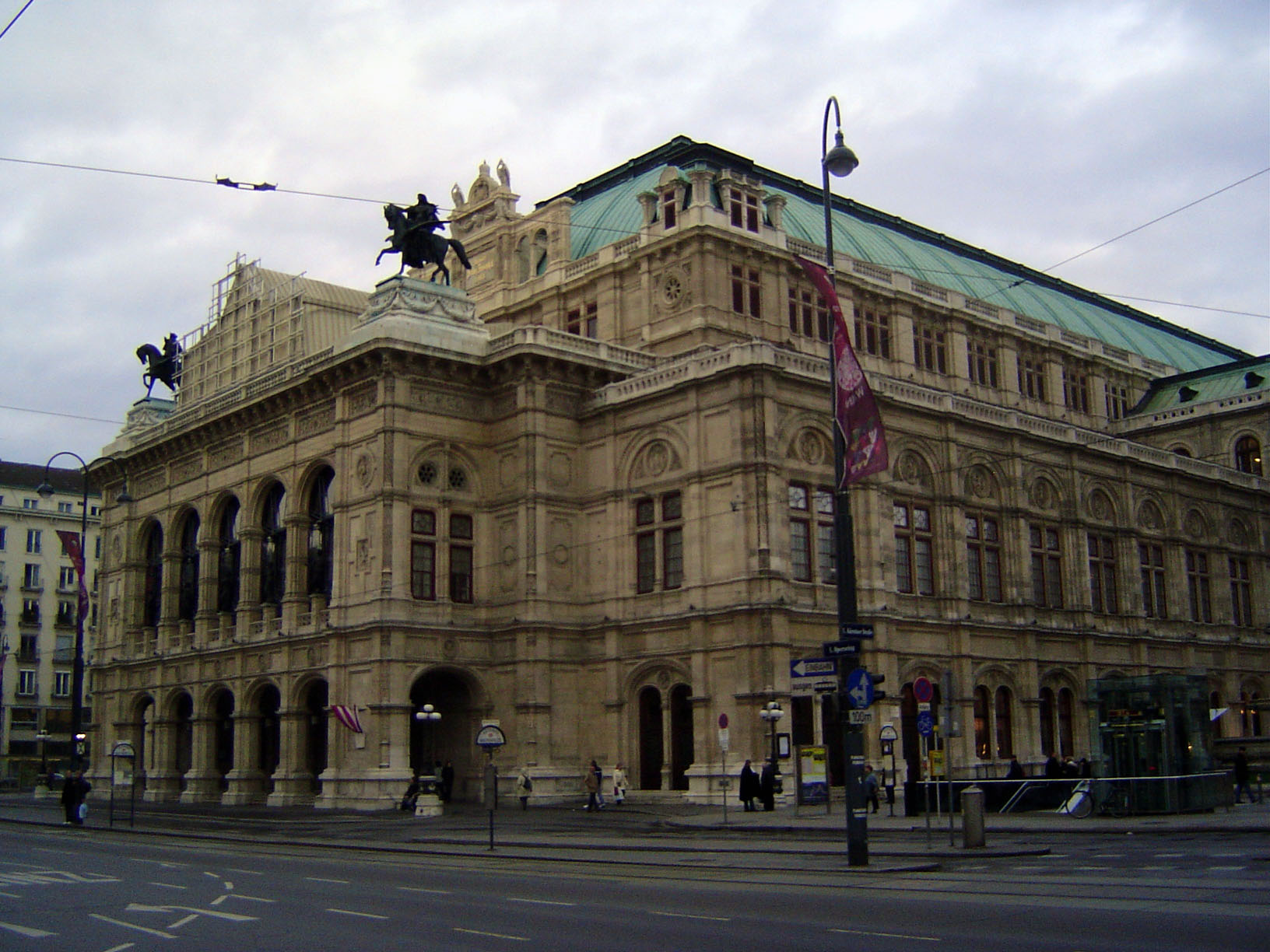 Outside the palace, the Vienna State Opera faces the Ringstrasse, which replaced the old city wall in the 1850s. Francis-Joseph opened the b