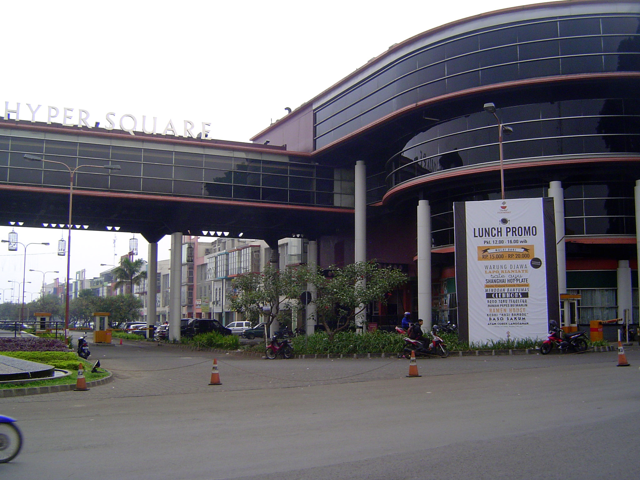 Meanwhile, Bandung continues to grow, here with a huge commercial center built on a railroad right-of-way.