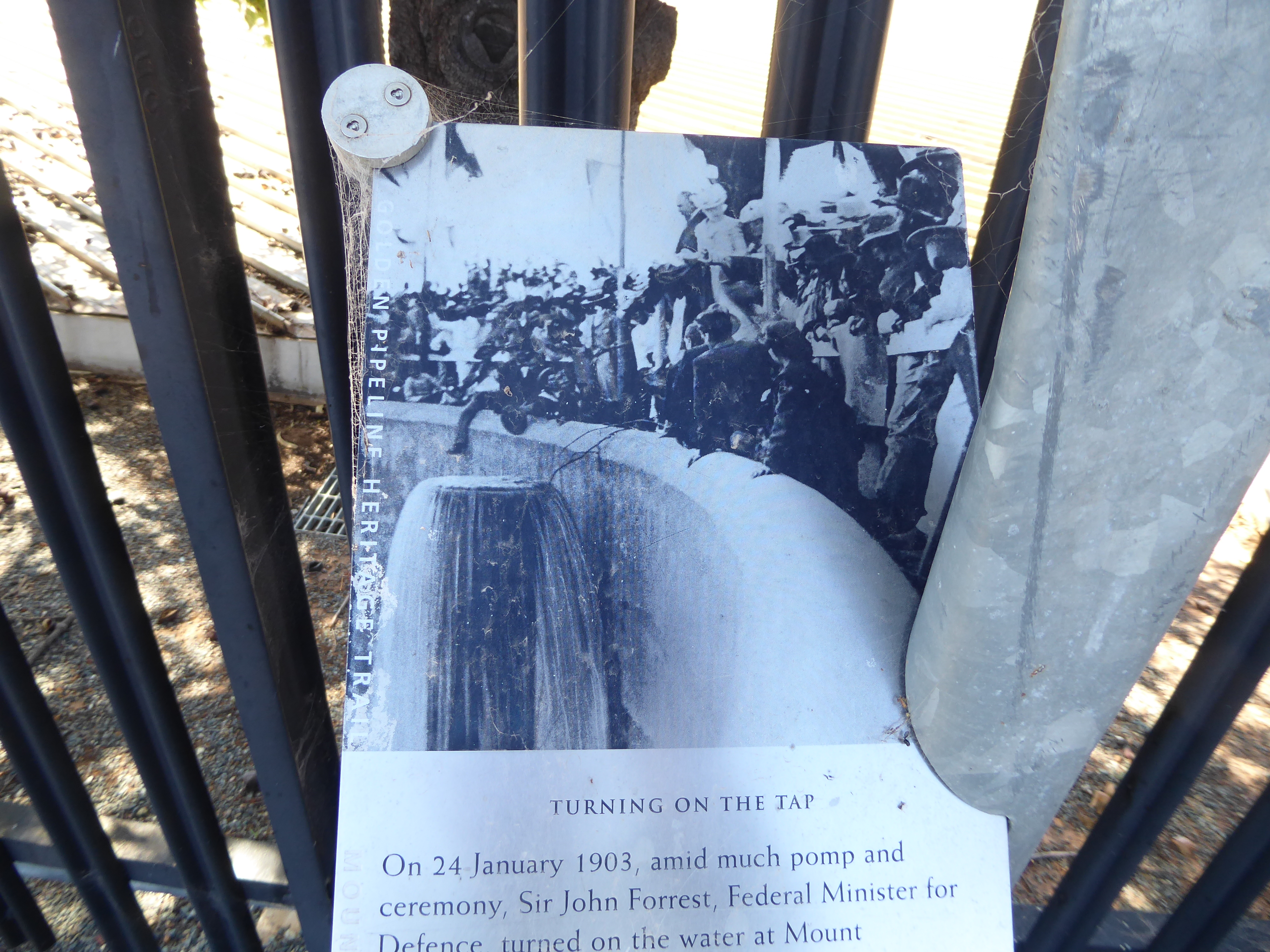 A photo of the pipe's opening; it's posted at Kalgoorlie's end-of-the-line hilltop reservoir.