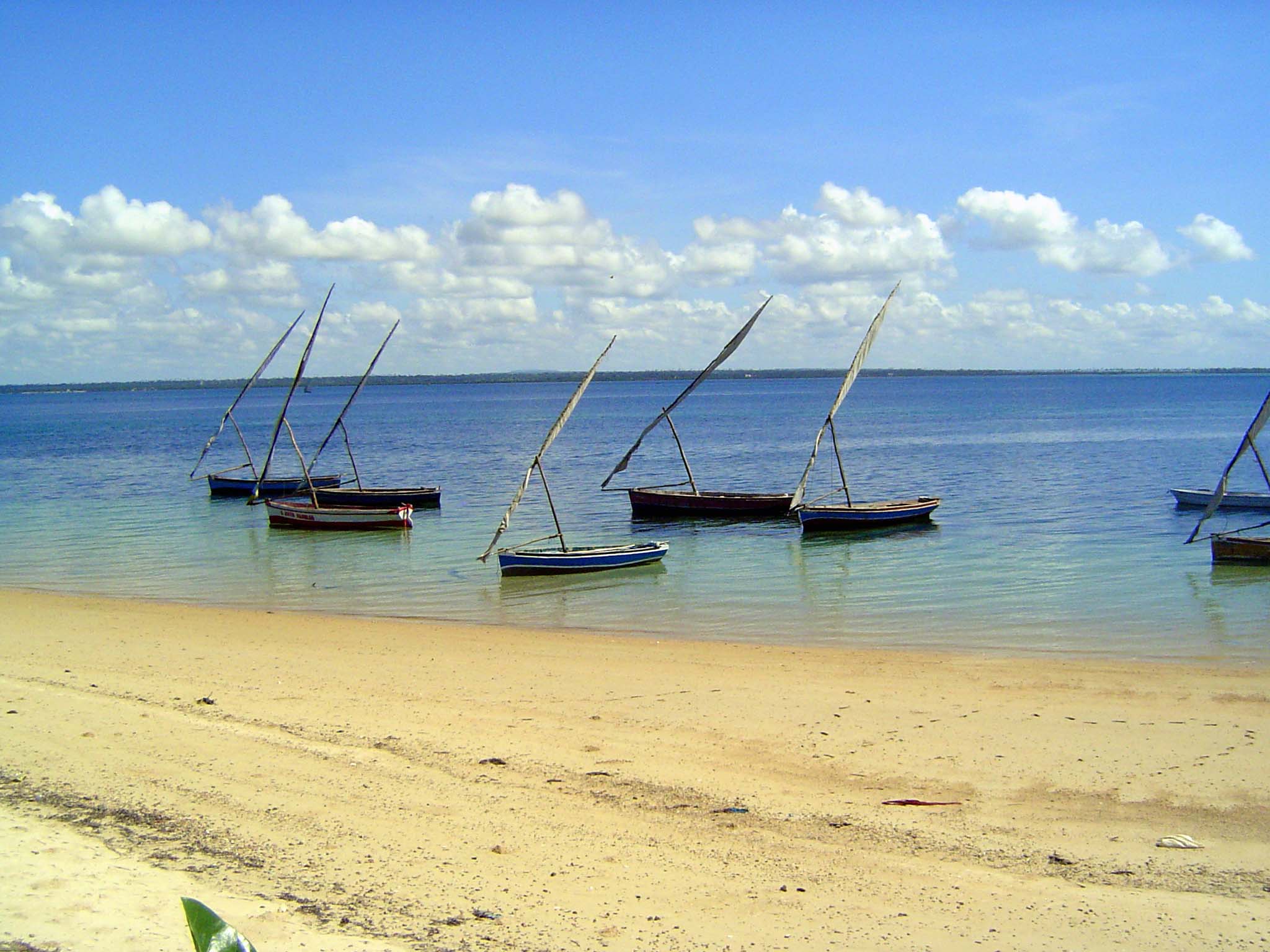 Five hundred years ago, Portuguese ships had to lie at anchor here at Mossuril Bay through the winter if, coming from Portugal, they missed