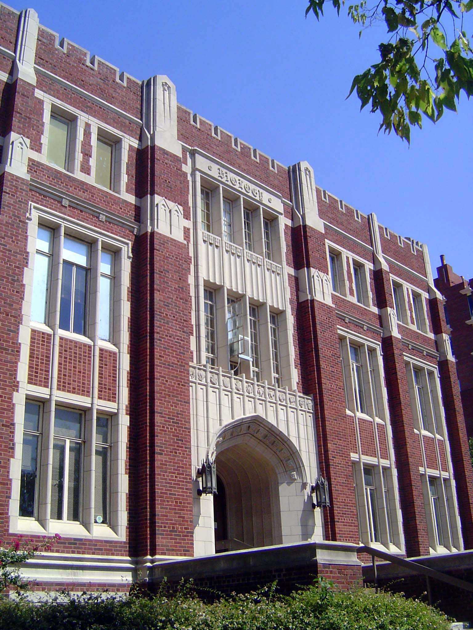 Gothic prevailed until World War II. Here is one of its last gasps, Richards Hall, built as a biology building in 1935 with WPA funds. The d