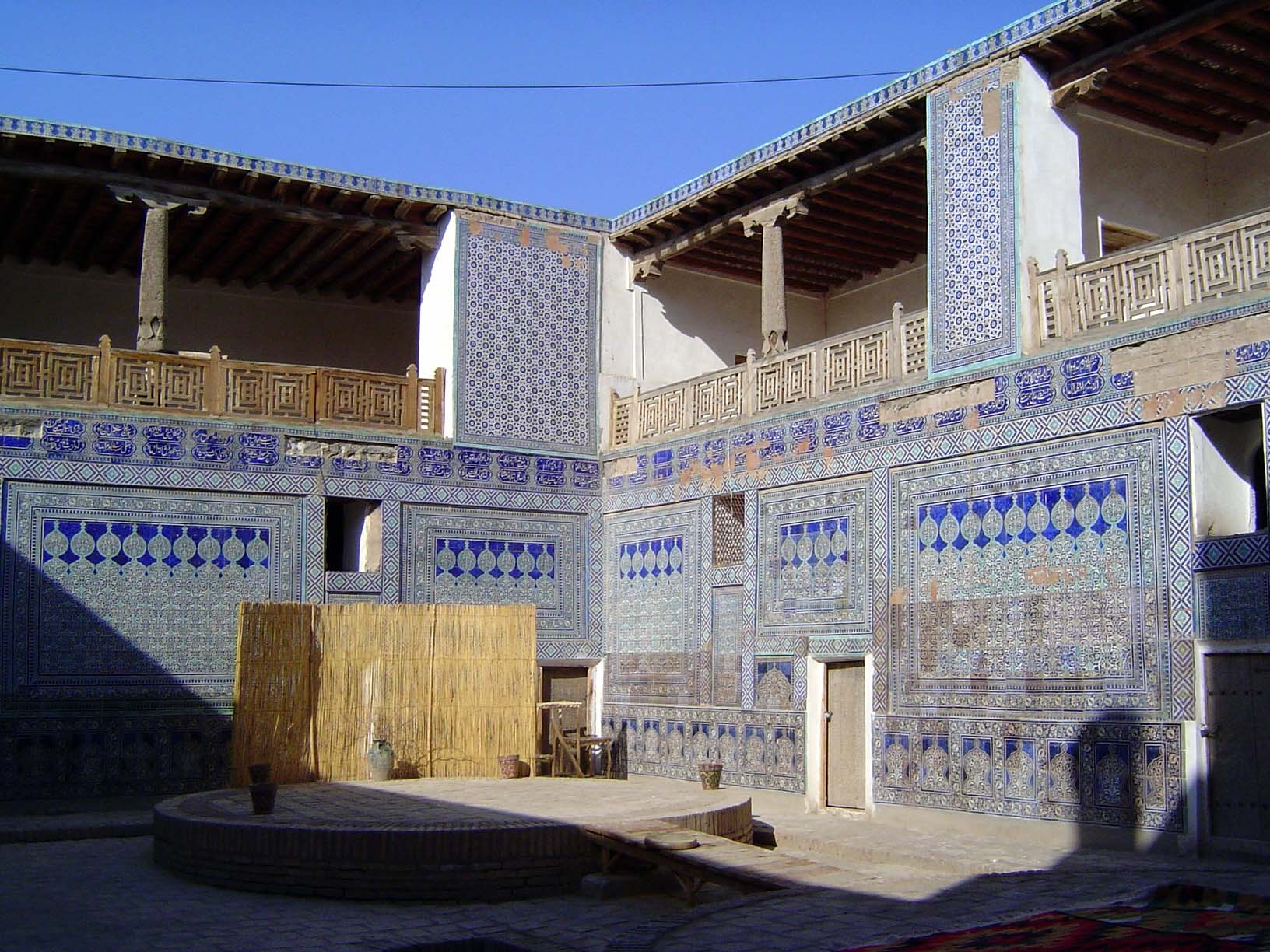 Every side is tiled.