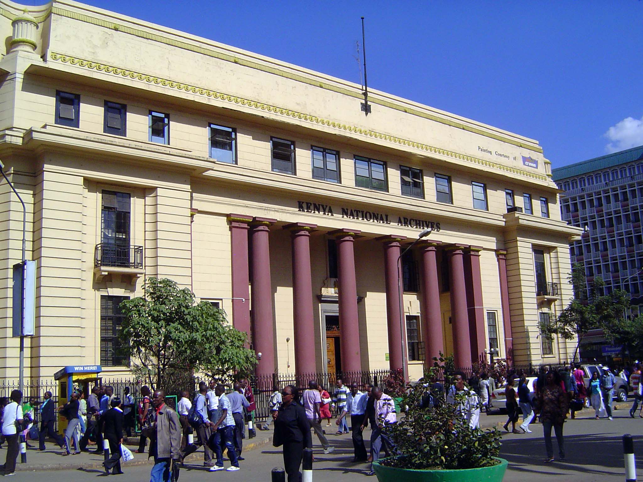 This building was originally the Bank of India, which in the days before World War I was a major source of funds for European settlers inclu