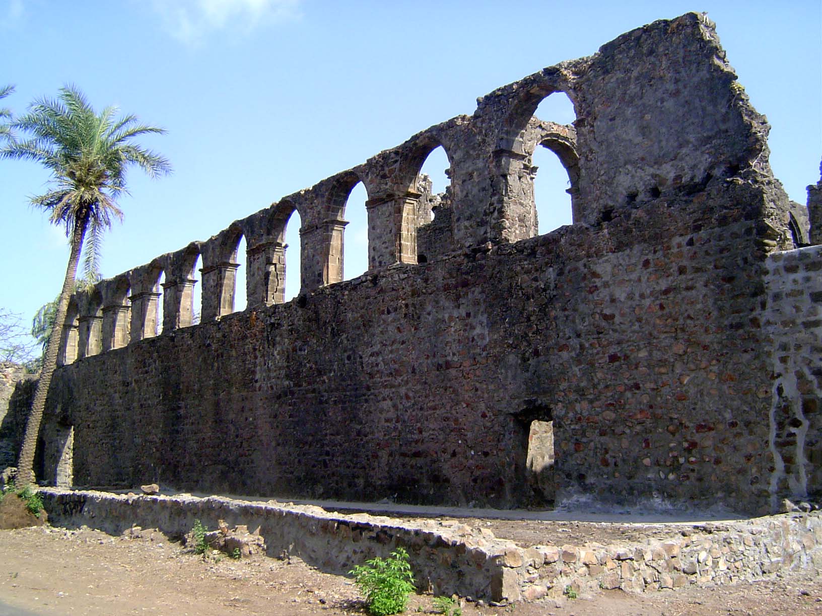 Wall of the very large Dominican Church of Sao Gonzalo, 1583.