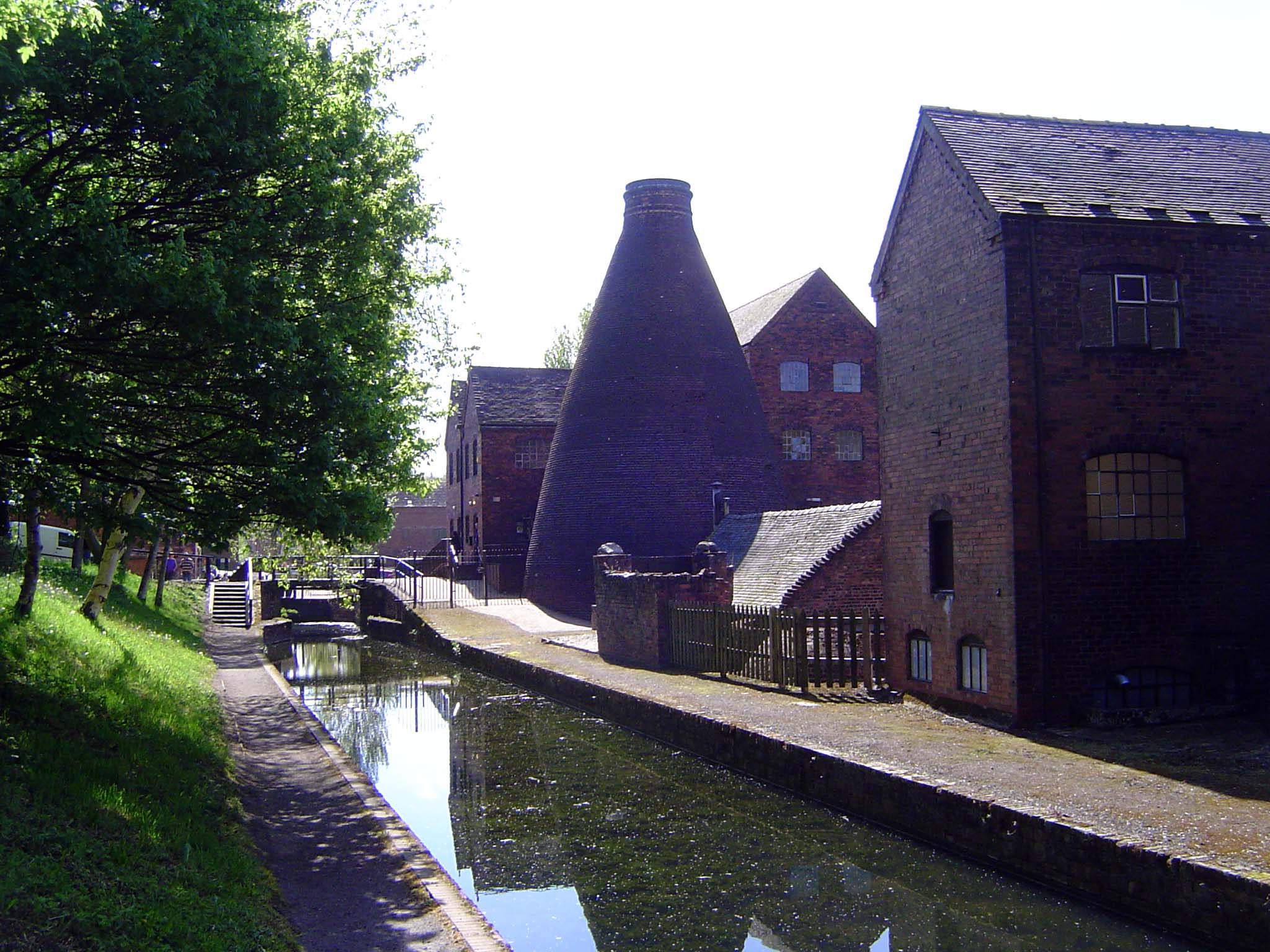 Downstream a mile, at Coalport, there's a pottery from the 1860s and a canal flanking the river.
