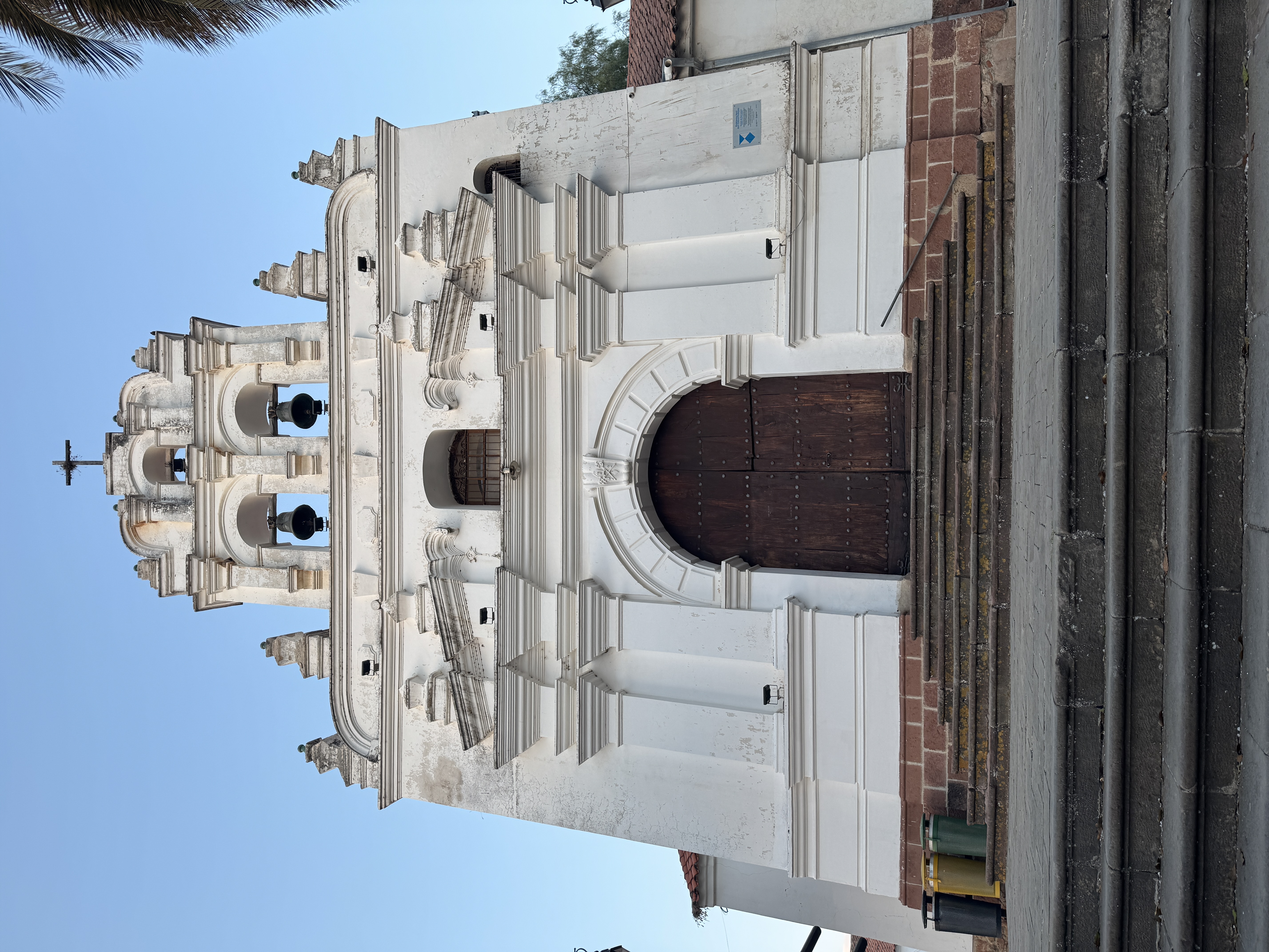 Another: San Lázaro.  It was closed when I came by.