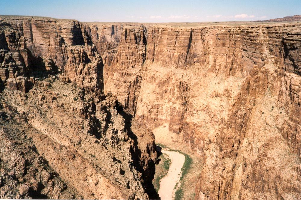 For comparison: the canyon of the Little Colorado, upstream from the Grand Canyon and entering on the left bank. It's impressive but constri