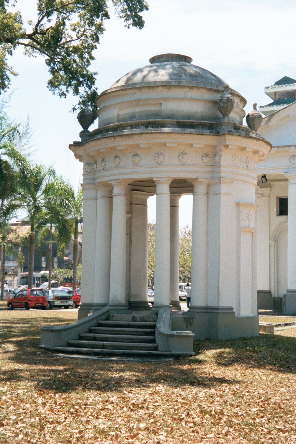 On the church grounds there's a now-empty memorial to Light, whose statue has been moved to the Penang Museum. Still, the name George Town s