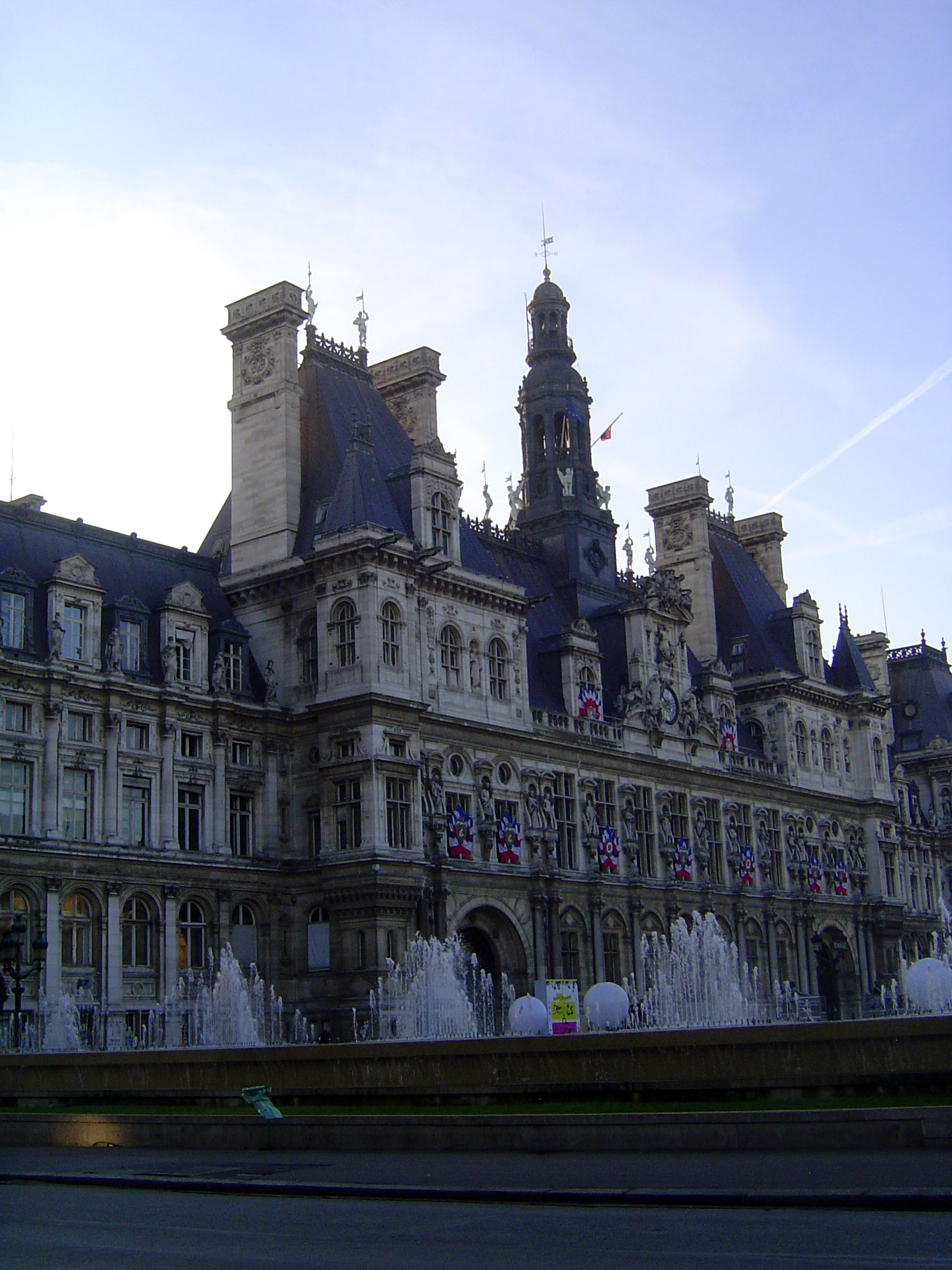 It's the city hall, the Hotel de Ville, and it was completed in 1882, a few years after the Palais Garnier. The site had been used by previo