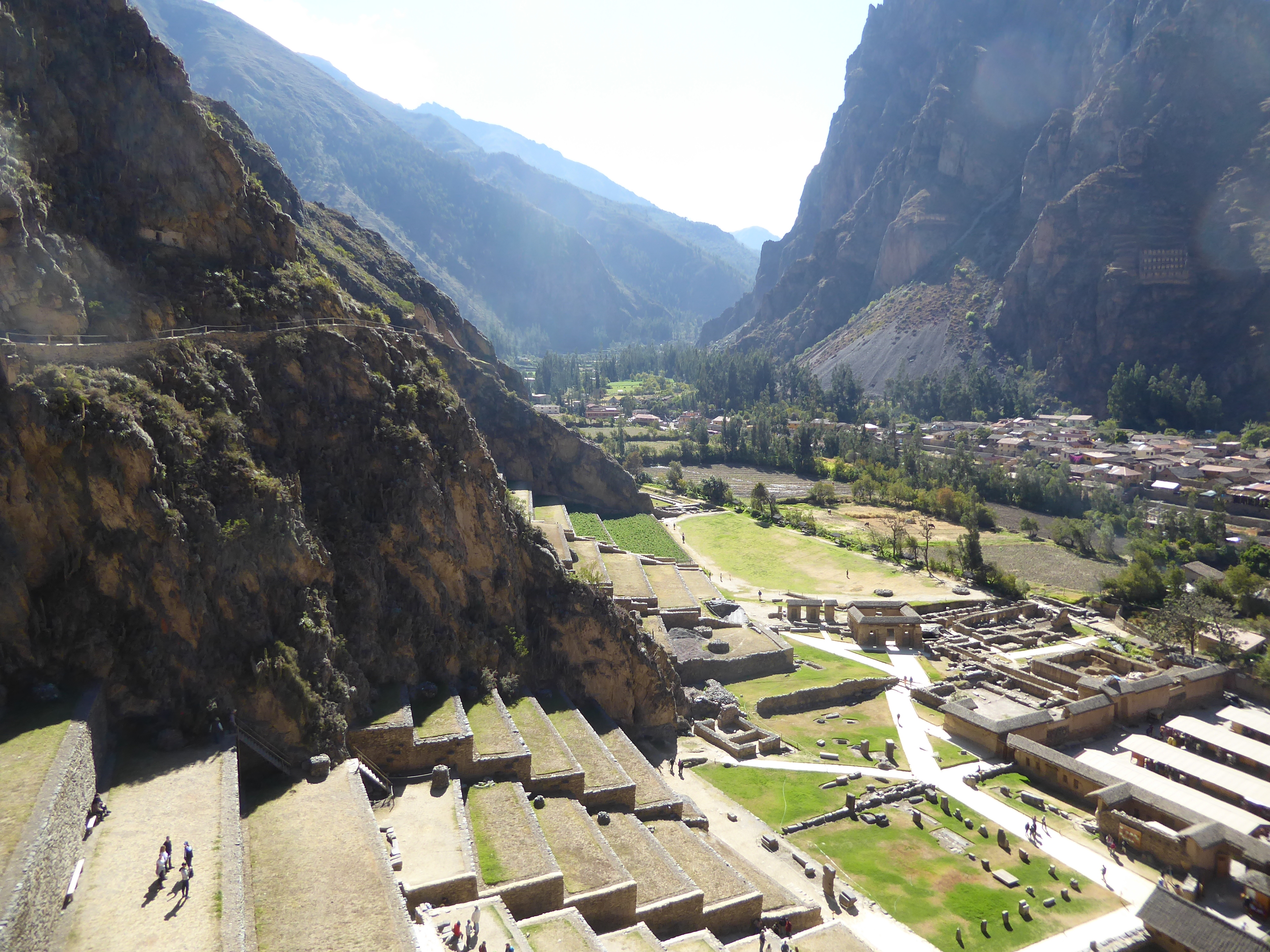And here is a tributary of the Urubamba. It's the Patacancha, leading east to the Amazon rain forest, which is only 40 miles thataway but a