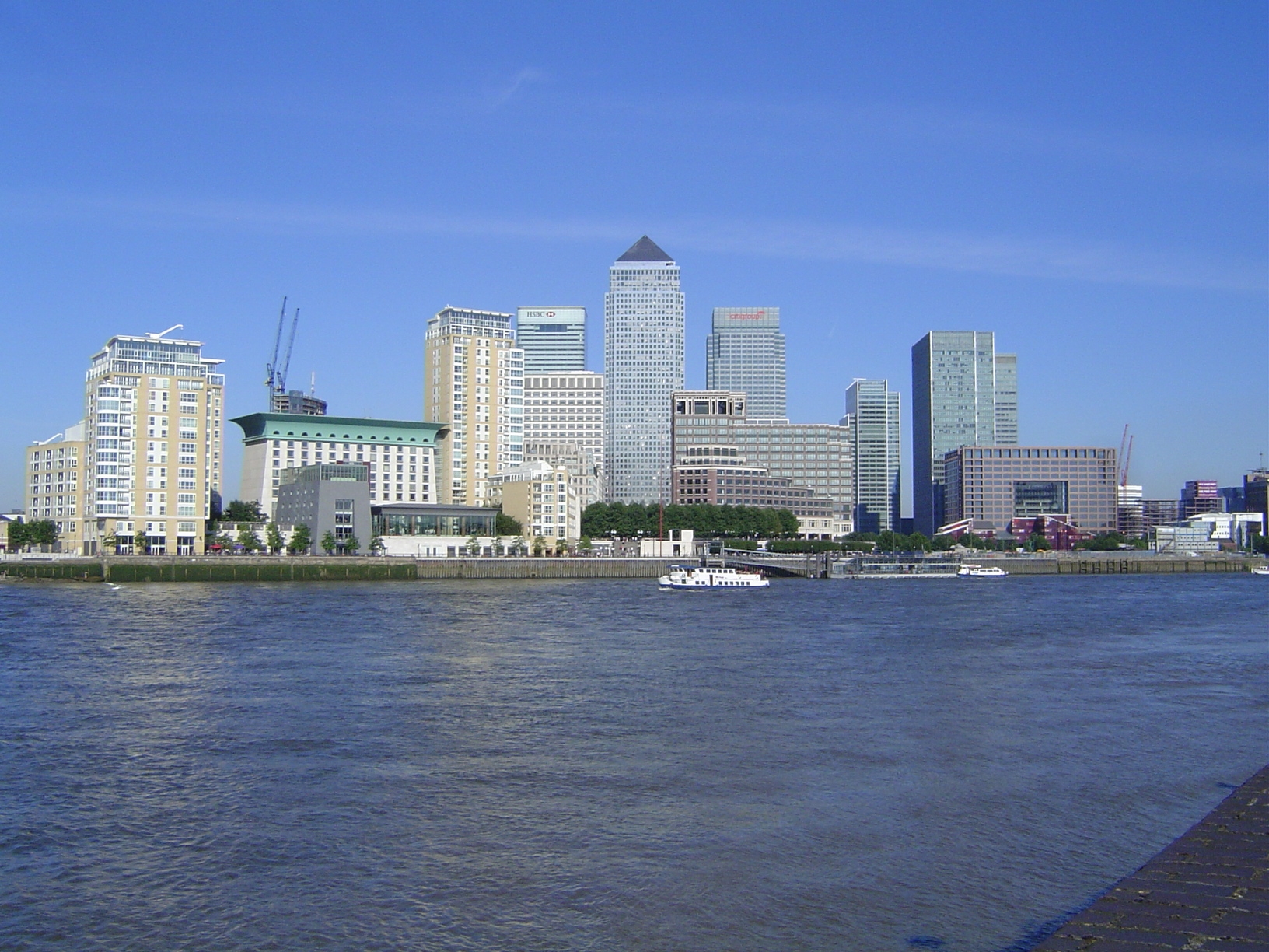 The LDDC or London Docklands Development Corporation was created in 1981, the year after the West India docks closed. The corporation had th