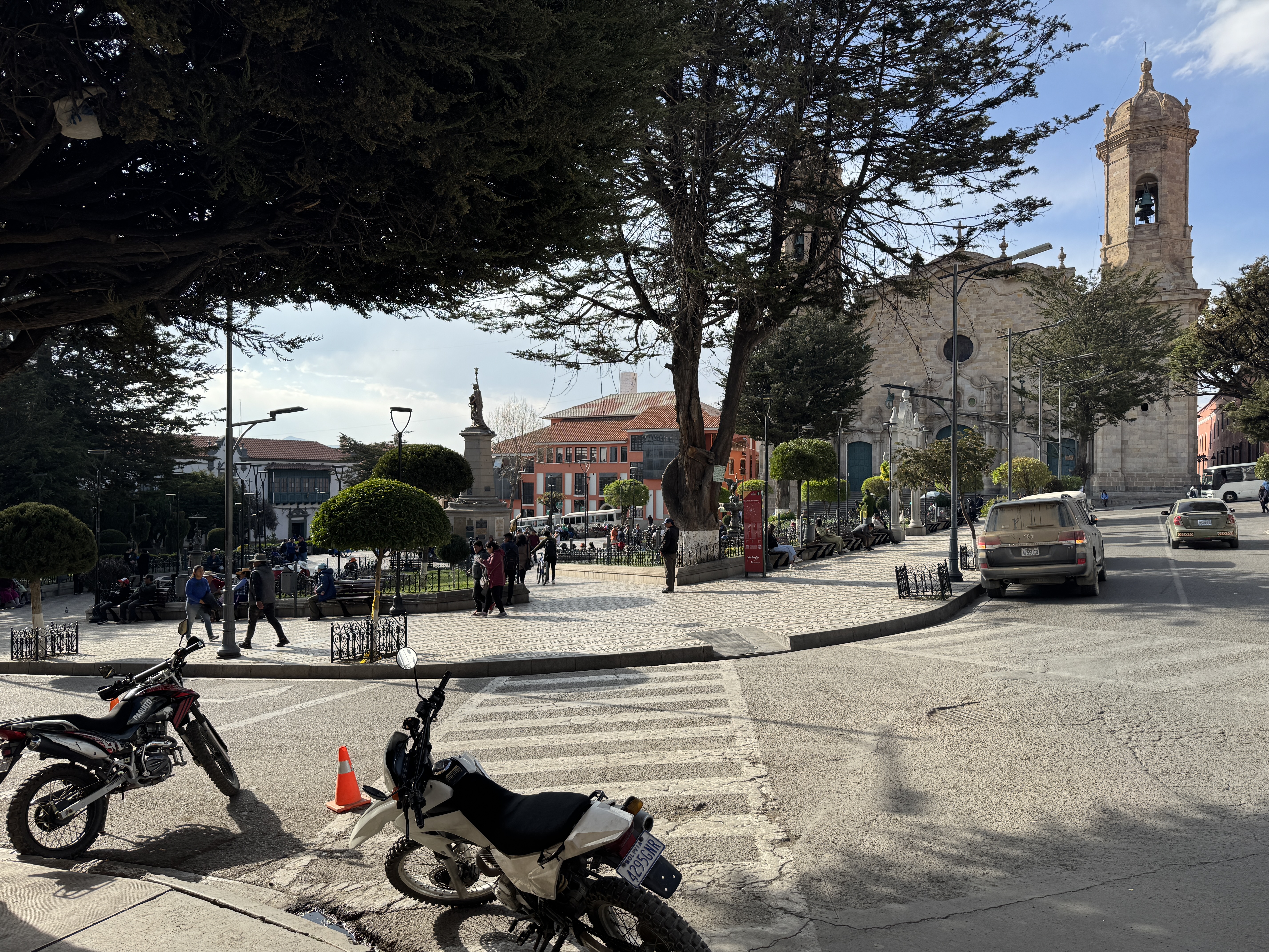 We're back to the plaza and the cathedral.