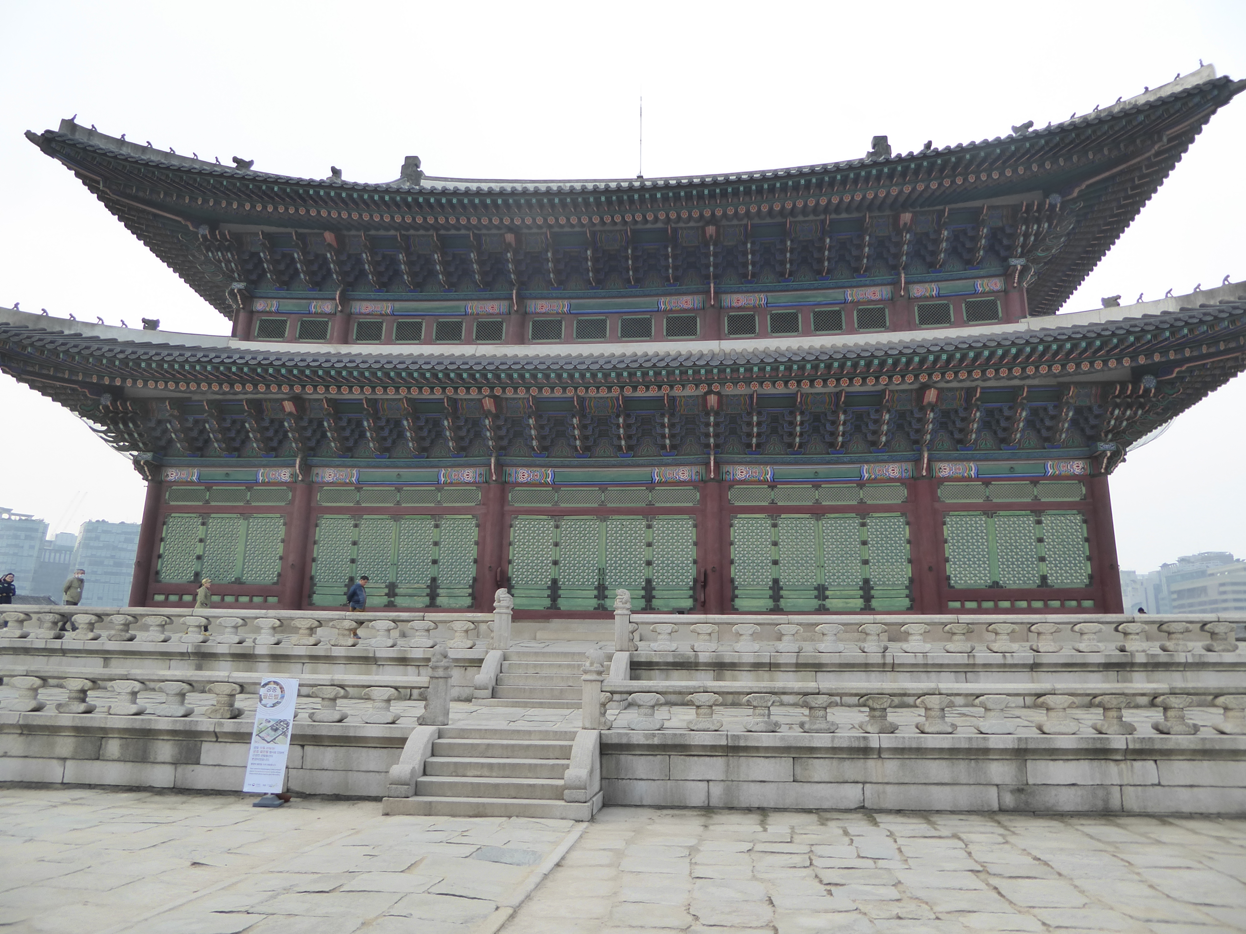 The throne hall seen from the north side.