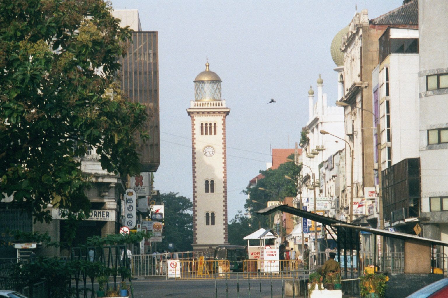 In addition to all these buildings—churches, government buildings, hotels, shops, and homes—Colombo was a major financial center, with many