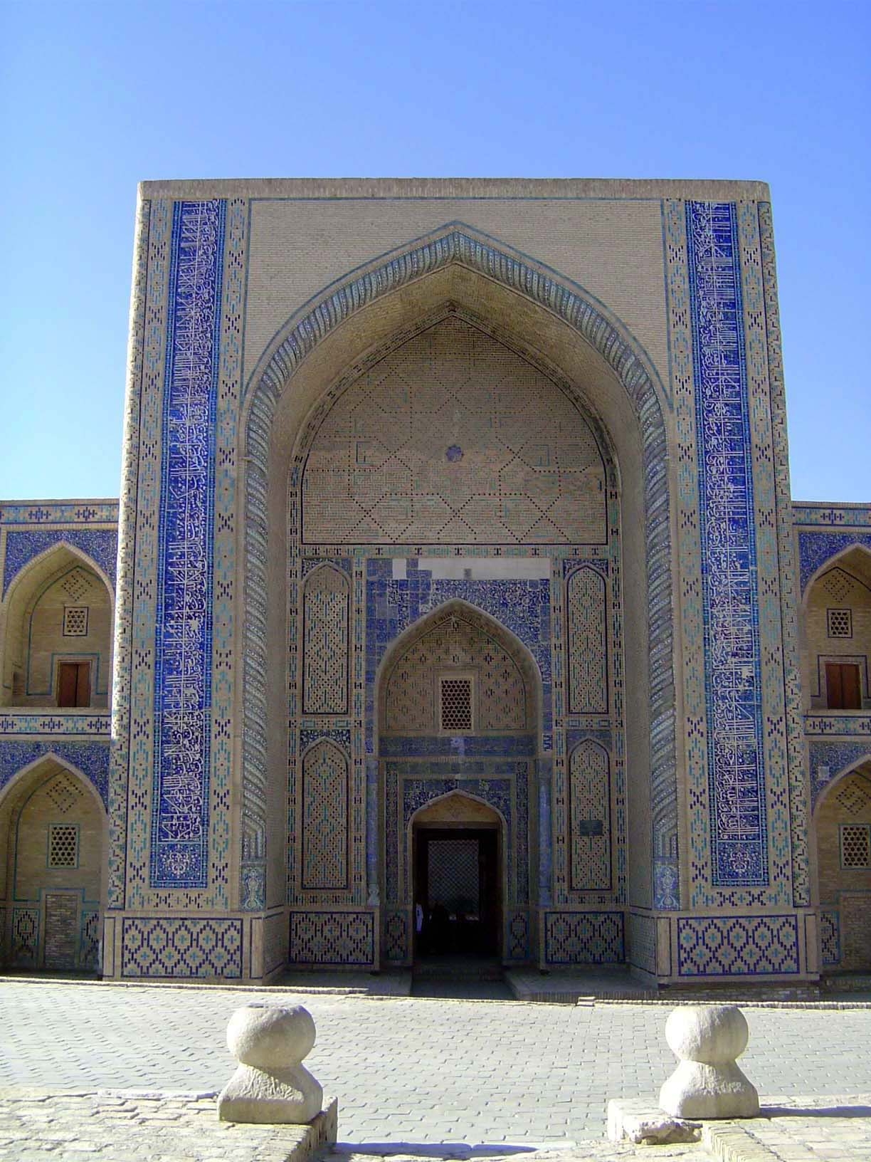 Here's its heavily restored facade. The doors carry an inscription from Ulug Beg to the effect that all Muslims should yearn for knowledge.