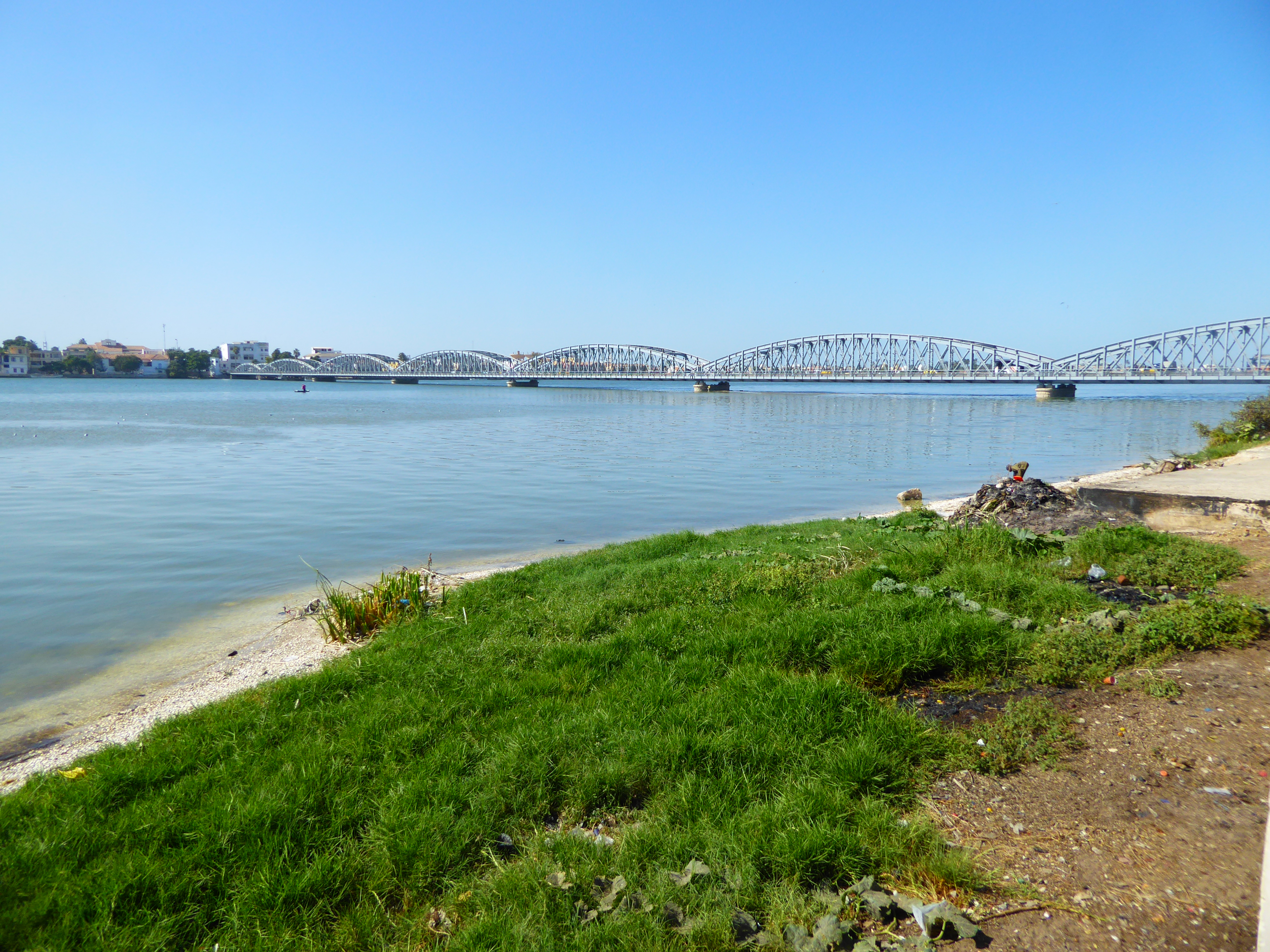 At last: the Senegal River, or more accurately the Grand Bras of the Senegal. Unable to reach the sea because of a seemingly endless spit, t