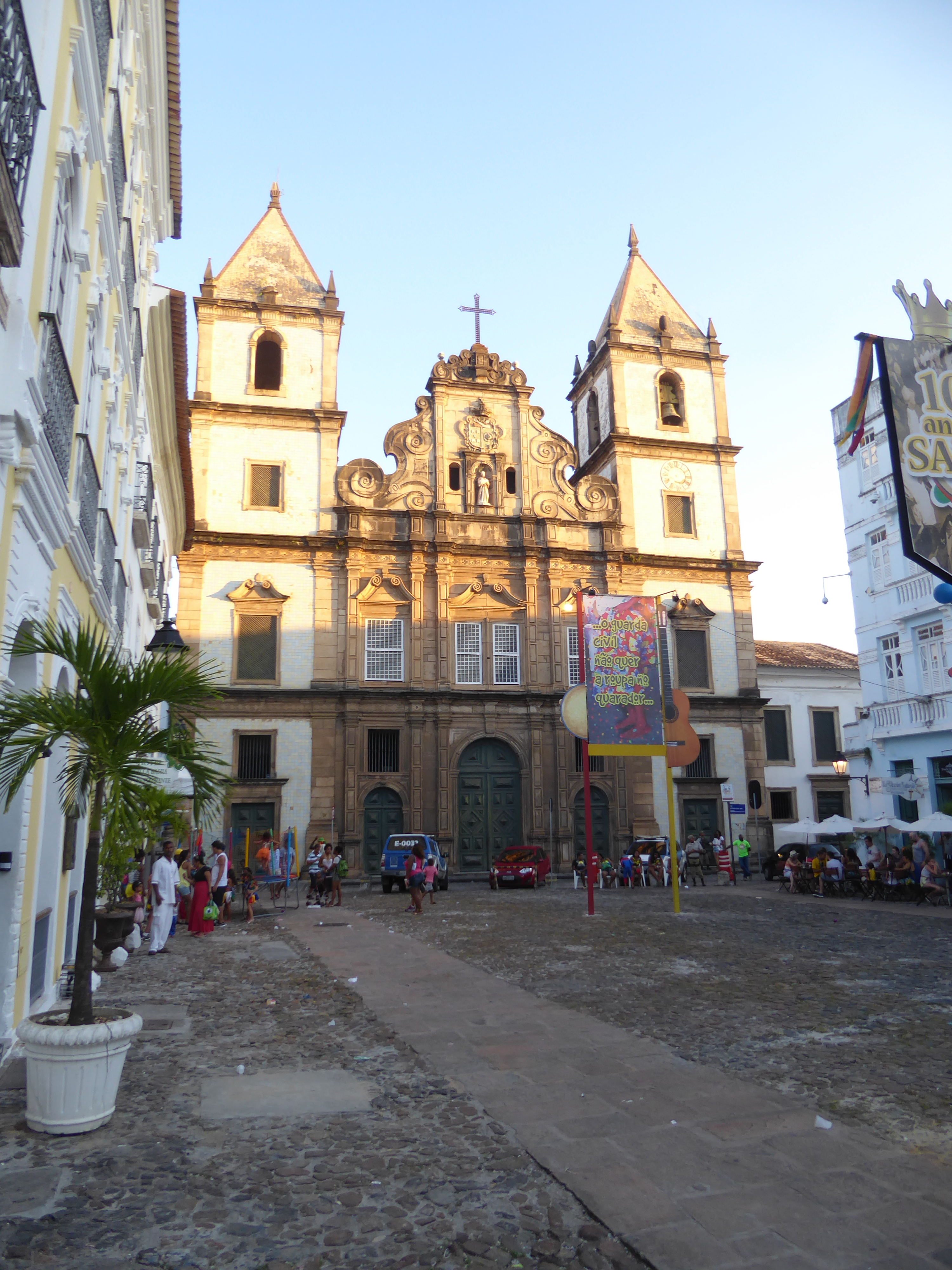 At the other end of the largo and facing the cathedral is this, the church and convent of Saint Francis. An earlier church was destroyed by