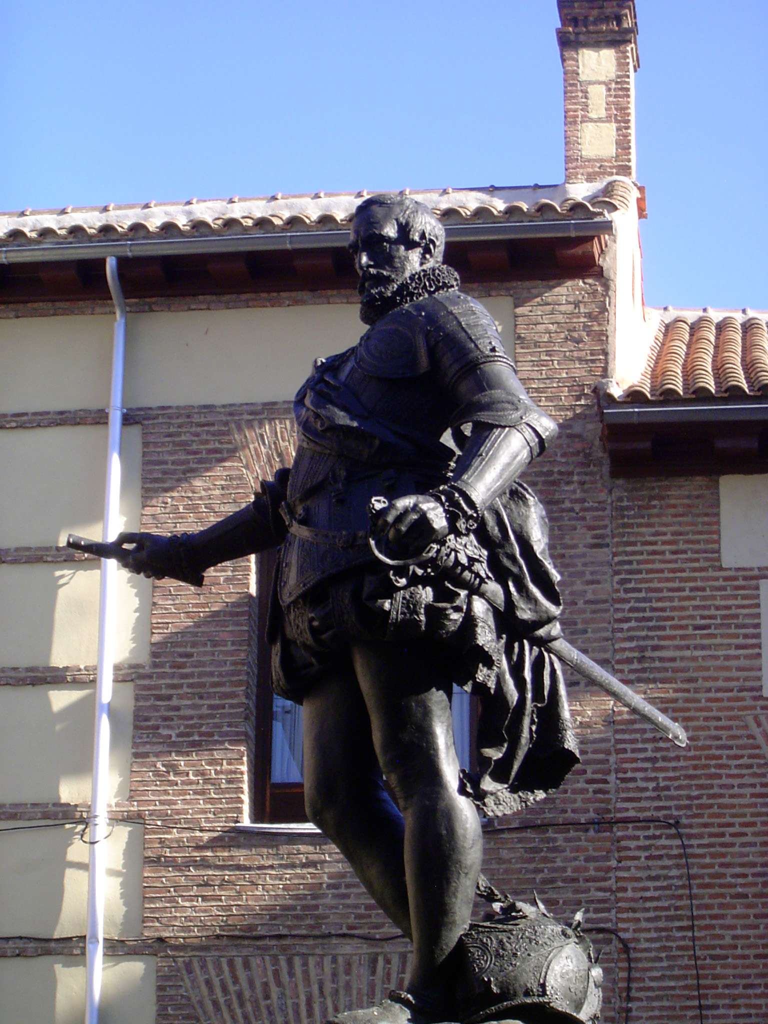 The plaza has a statue of Philip II's admiral, Don Álvaro de Bazán, Marquis of Santa Cruz. Through no fault of his own, he was, as we would
