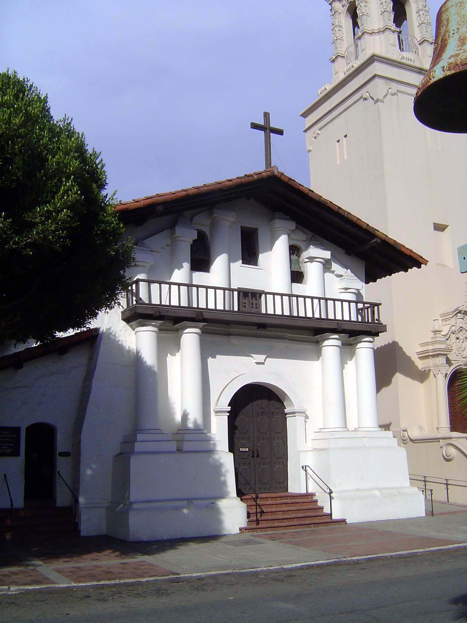 The mission itself he recognized but found not only uninteresting but somehow repellent. It was old. Ugh!