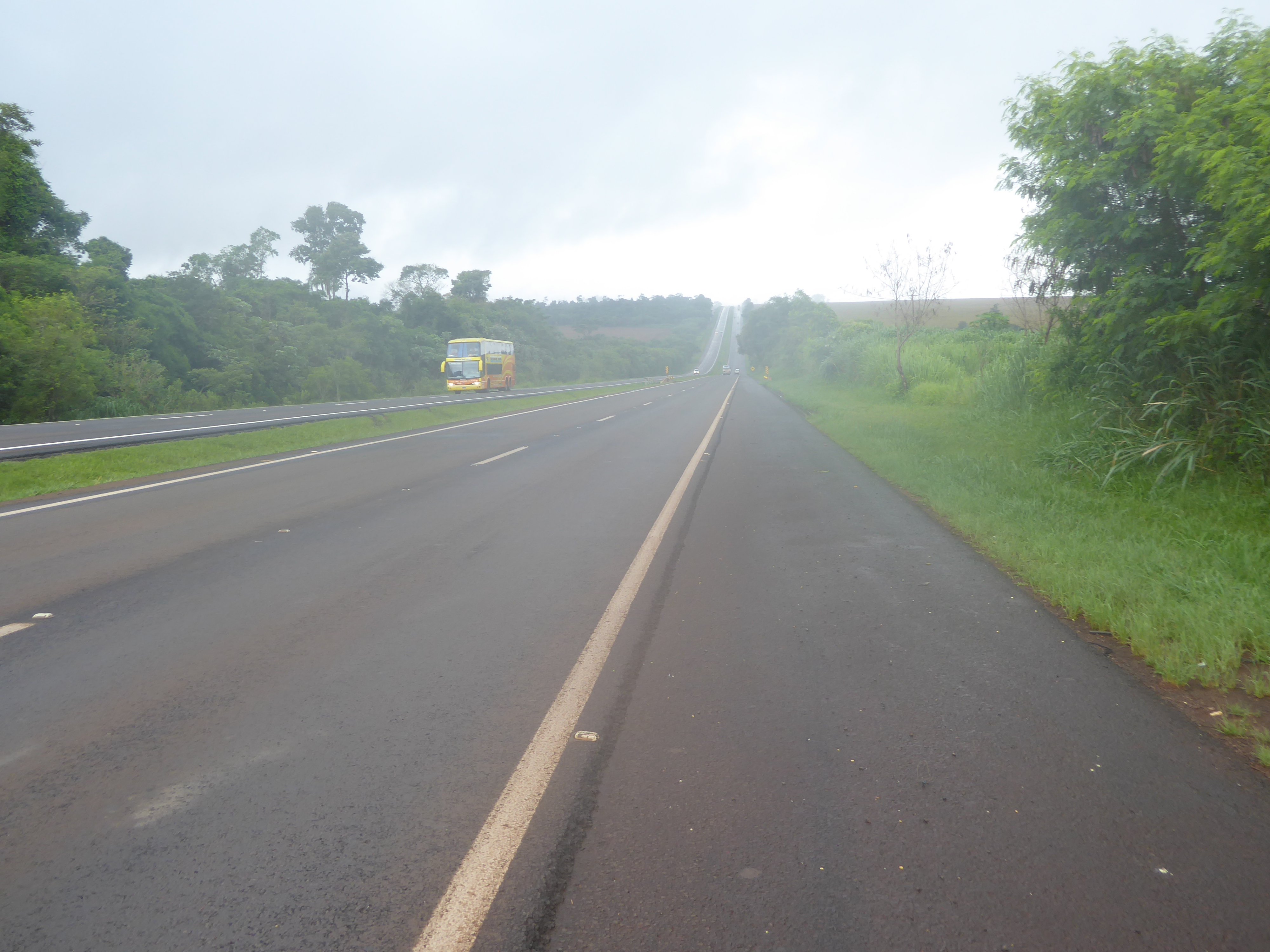 We've backtracked a few miles to BR 177, the main highway crossing from the coast near Curitiba right over to Paraguay.
