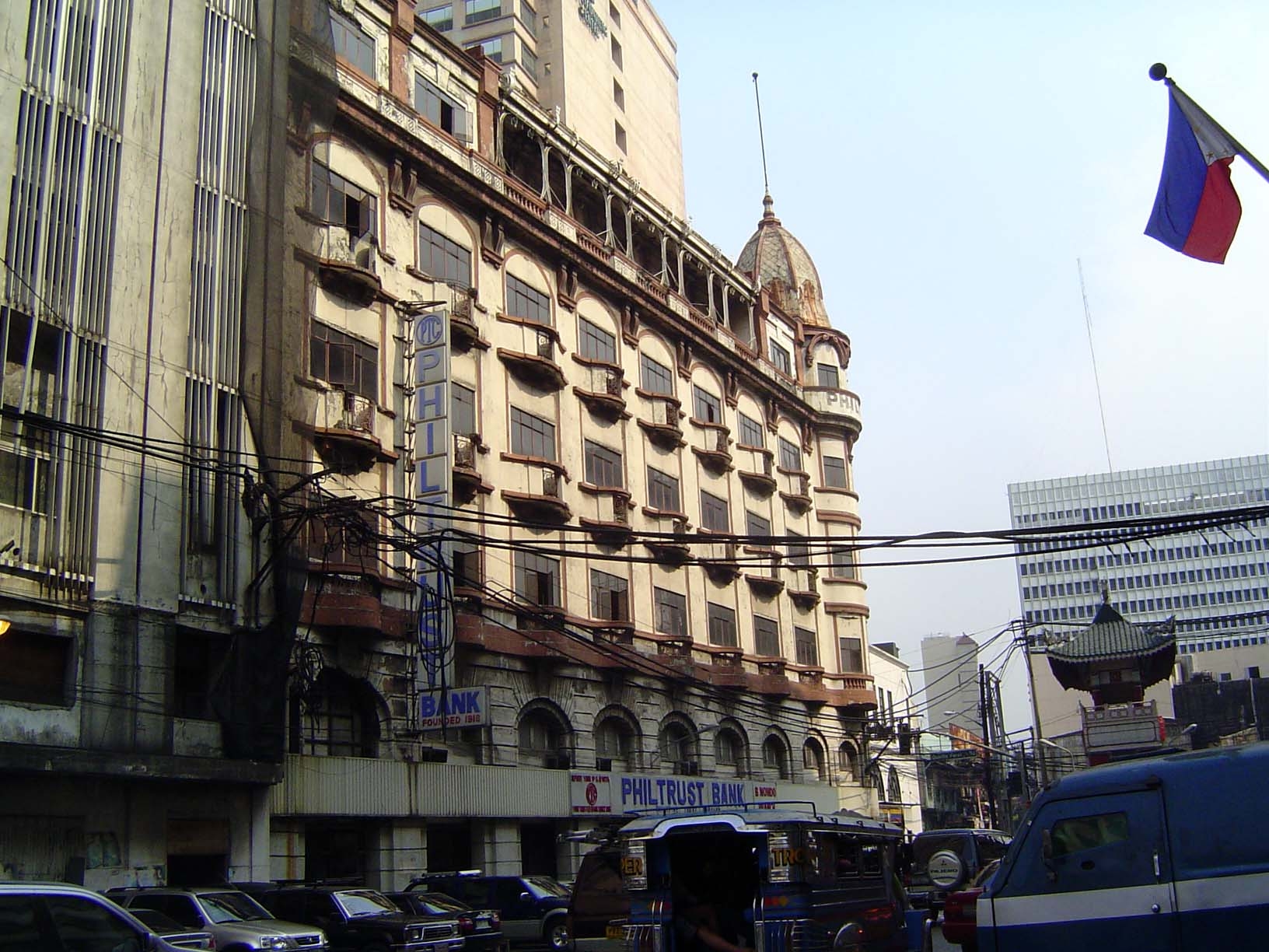 This is a country's banking center?