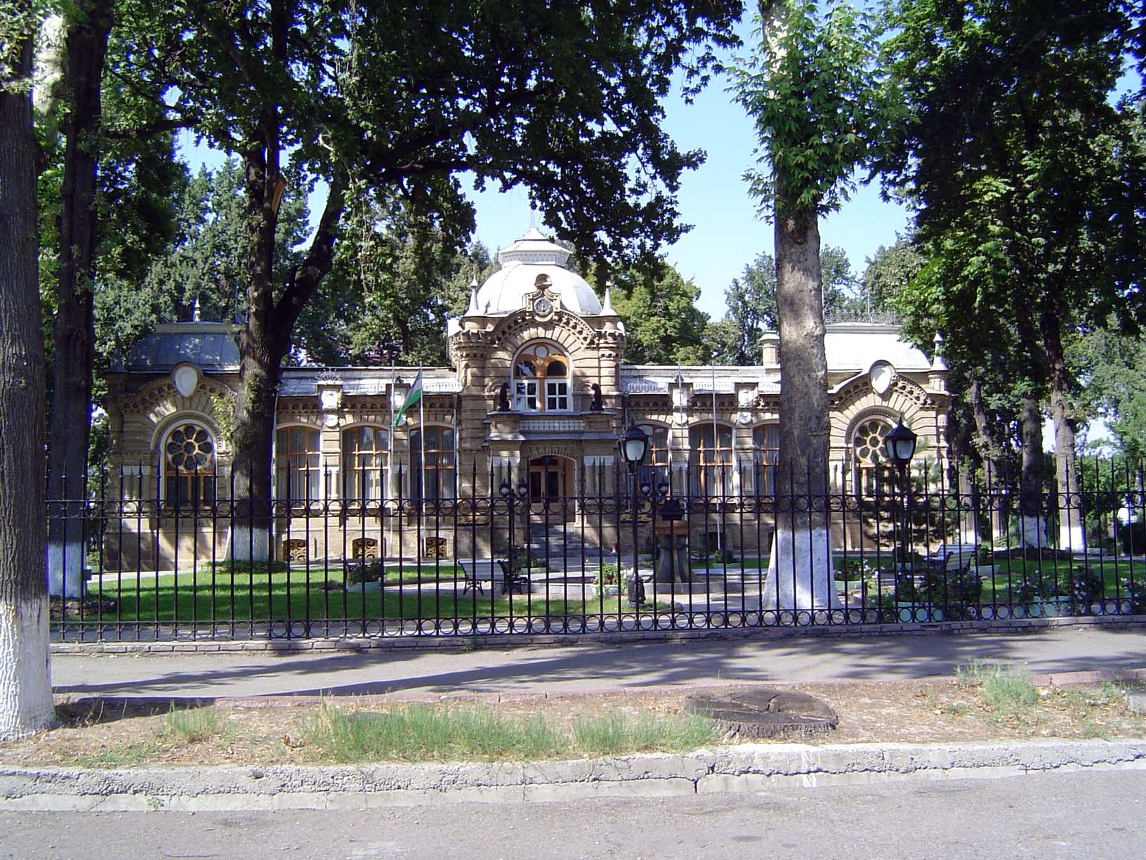 Closer to the city center, this almost humble palace was built in 1890 for a wayward Romanov, Grand Duke N.K. Romanov 1850-1917. It was desi