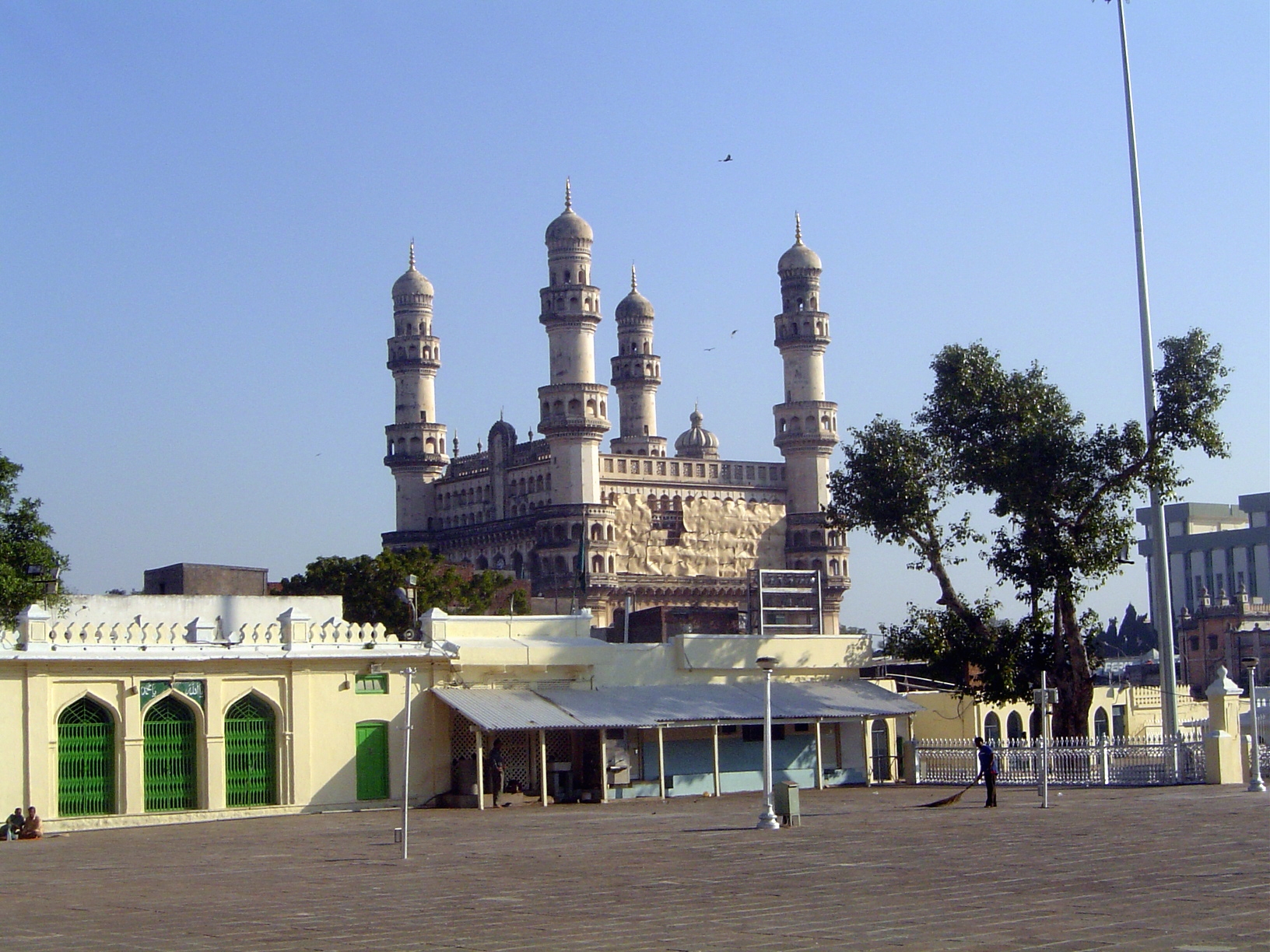 From the mosque towards Char Minar.