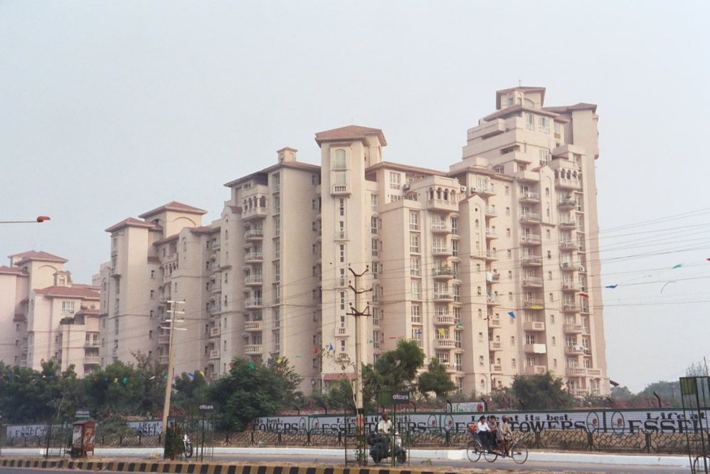 Highrise apartments have moved to Gurgaon, too. DLF has built some, but this group is Essel Towers, a project of the phenomenally successful