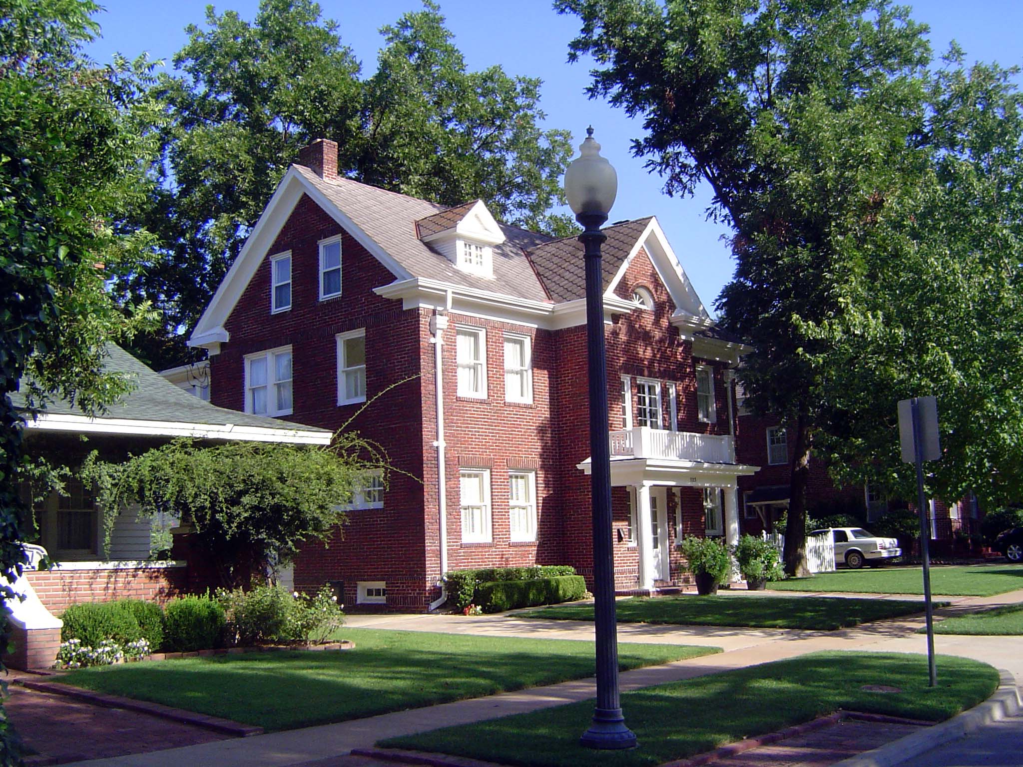 Back in the 1920s, this was the home of the dean of the graduate college. It's only a couple of blocks from the campus, which puts it in the