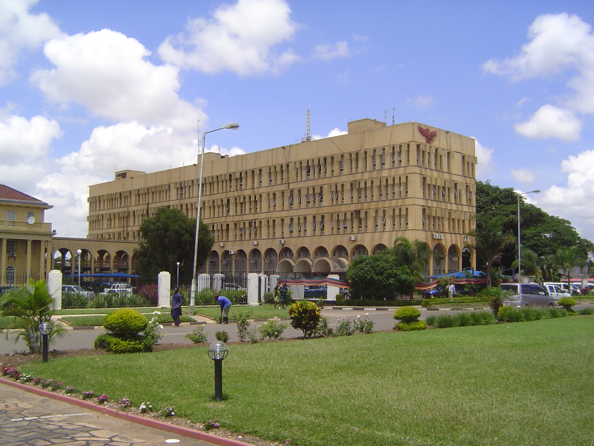 The Secretariat was designed so that wings could be added. They weren't. Instead, this block came along, not to mention the Government Compl