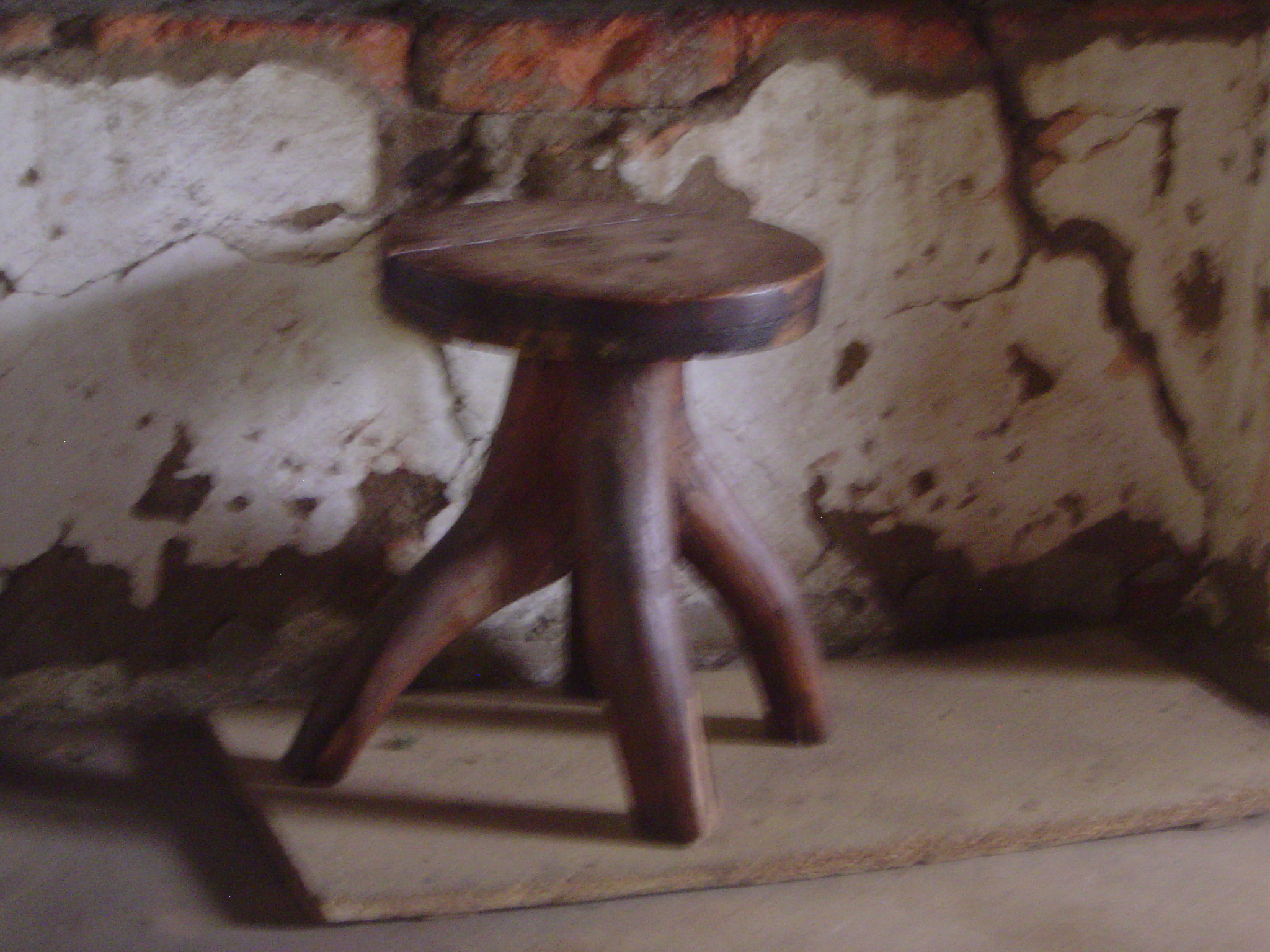 Inside, everything is dead simple but, blurred as the image is, elegant.