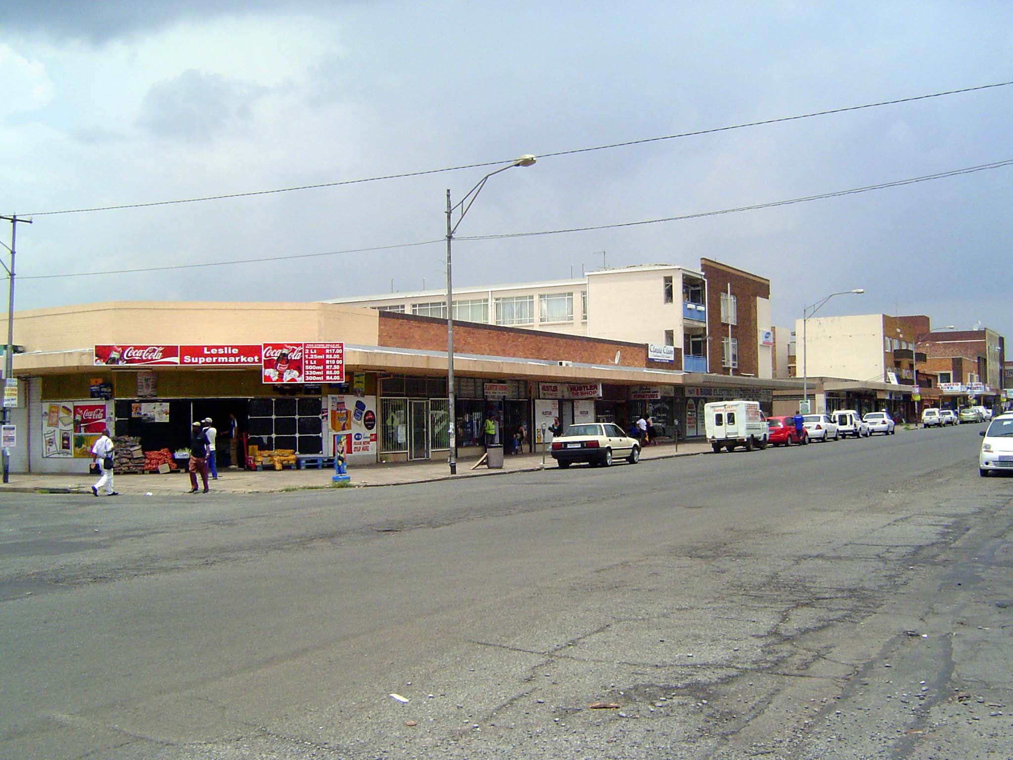 Supermarket with no parking problems.