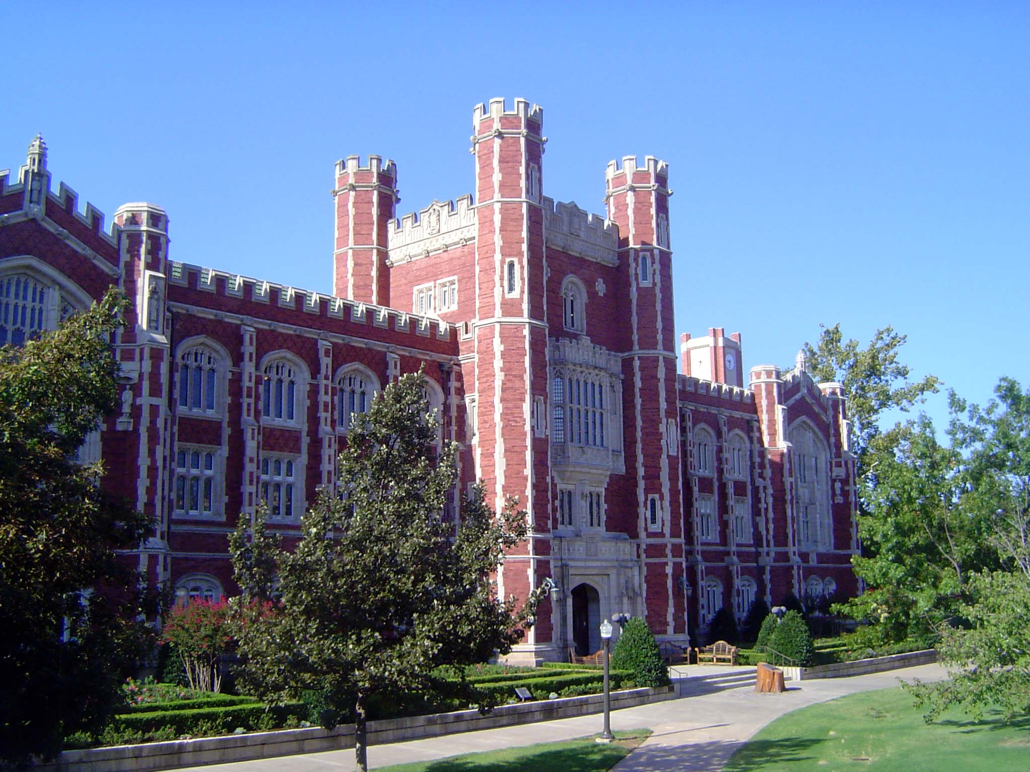Both of these older buildings predate the university's decision to build a Gothic campus. The recommendation to go Gothic came from Vernon L
