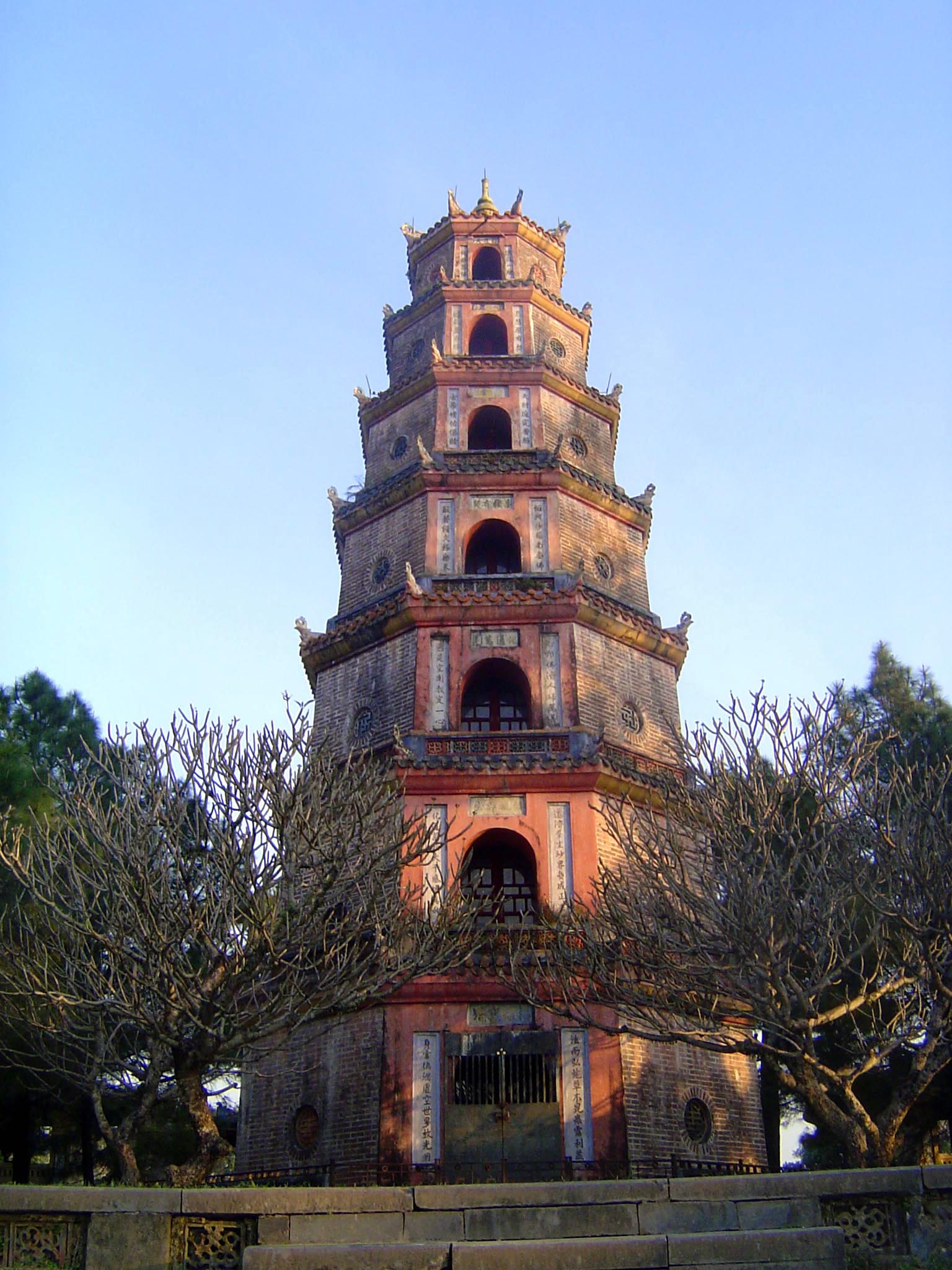 The Thien Mau Heavenly Lady or Elderly Goddess Pagoda overlooks the river. A pagoda was here in the 18th century but has been rebuilt many t