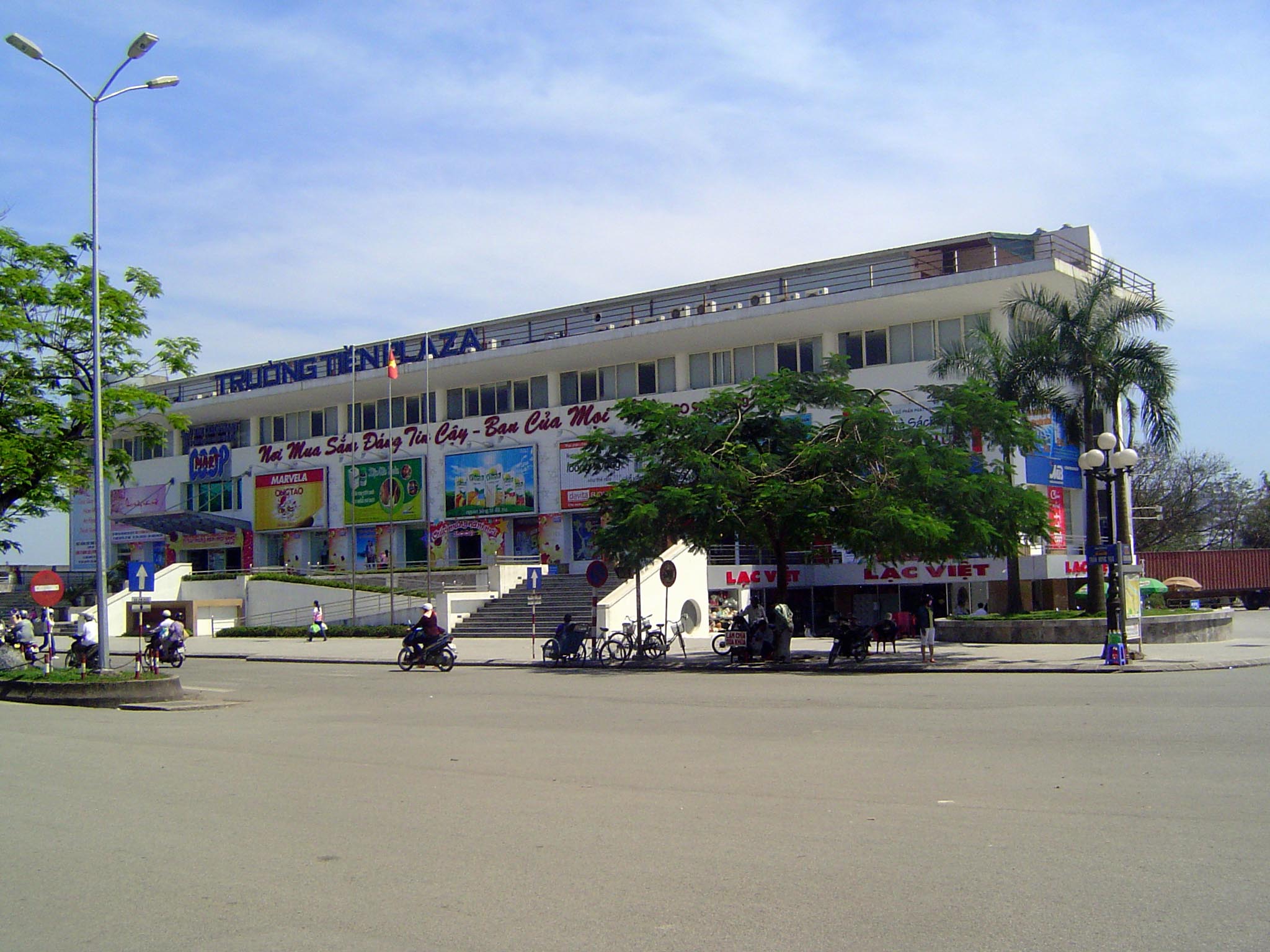 Just outside the citadel, a shopping center.