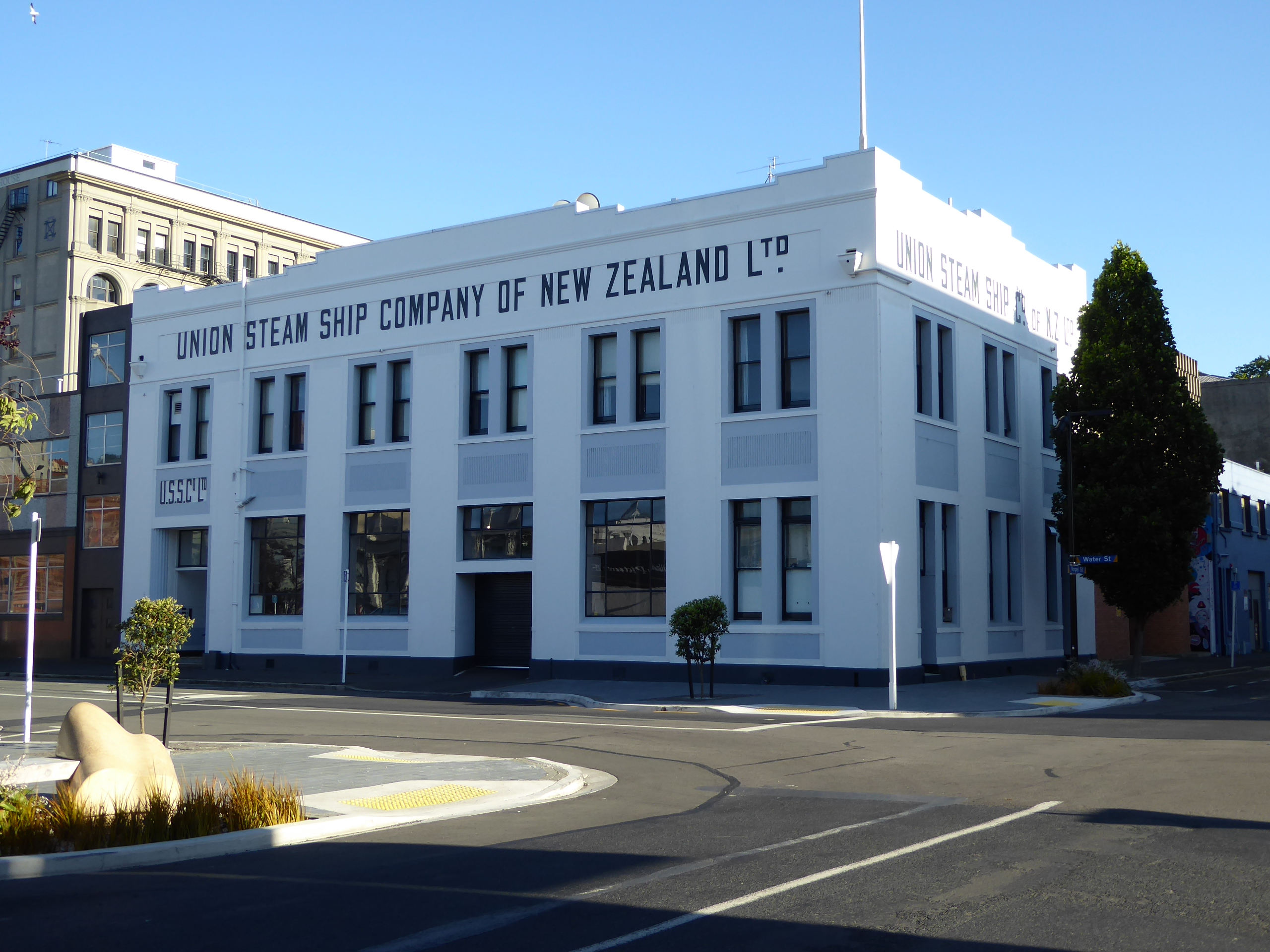 For a while, Dunedin was home to the biggest shipping line in the Southern Hemisphere. Founded in 1853, the "Southern Octopus" was New Zeala