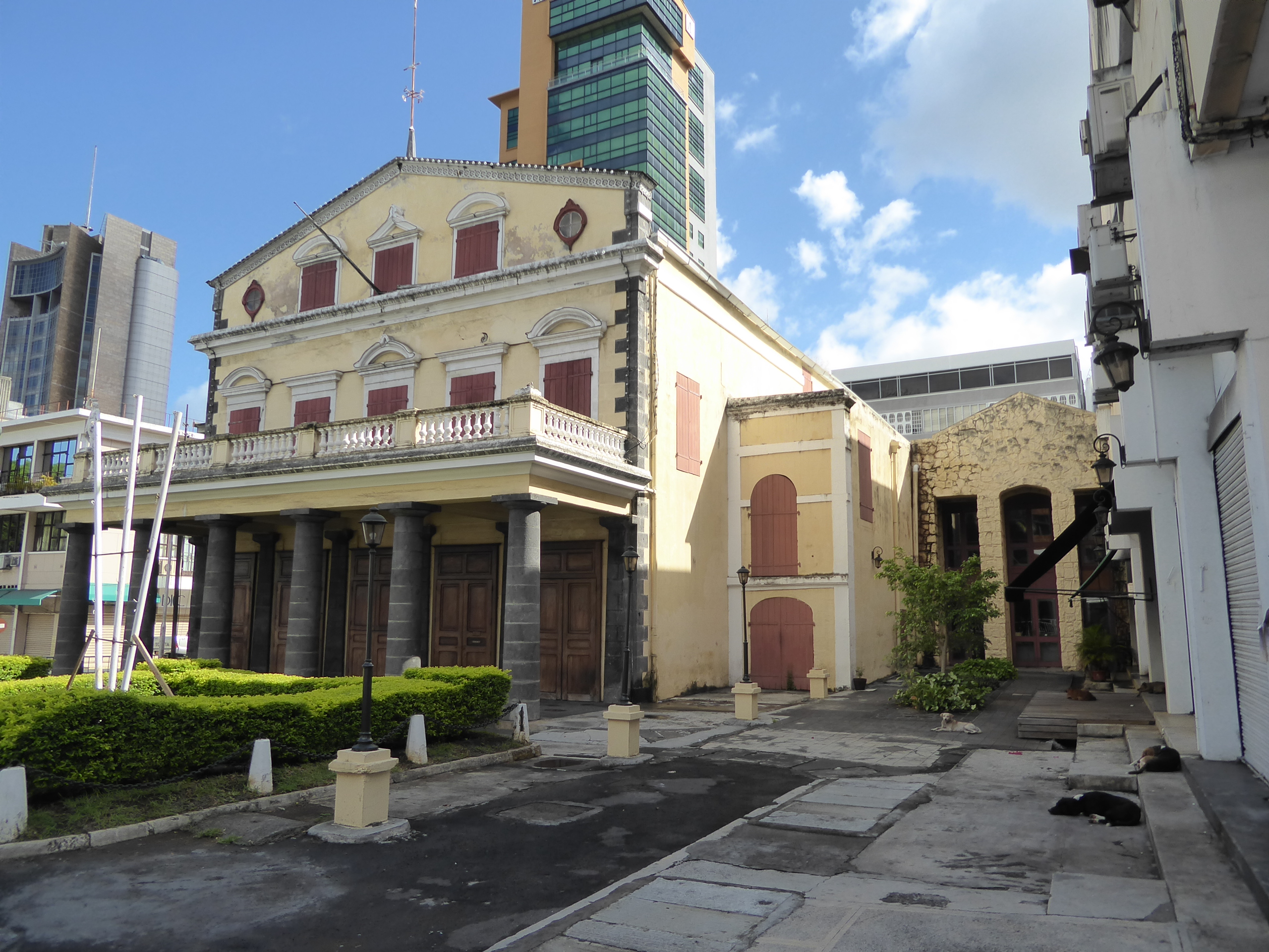 It's a safe bet that few Europeans ever saw those quarters. For them, Port Louis was a more genteel place with attractions such as this muni