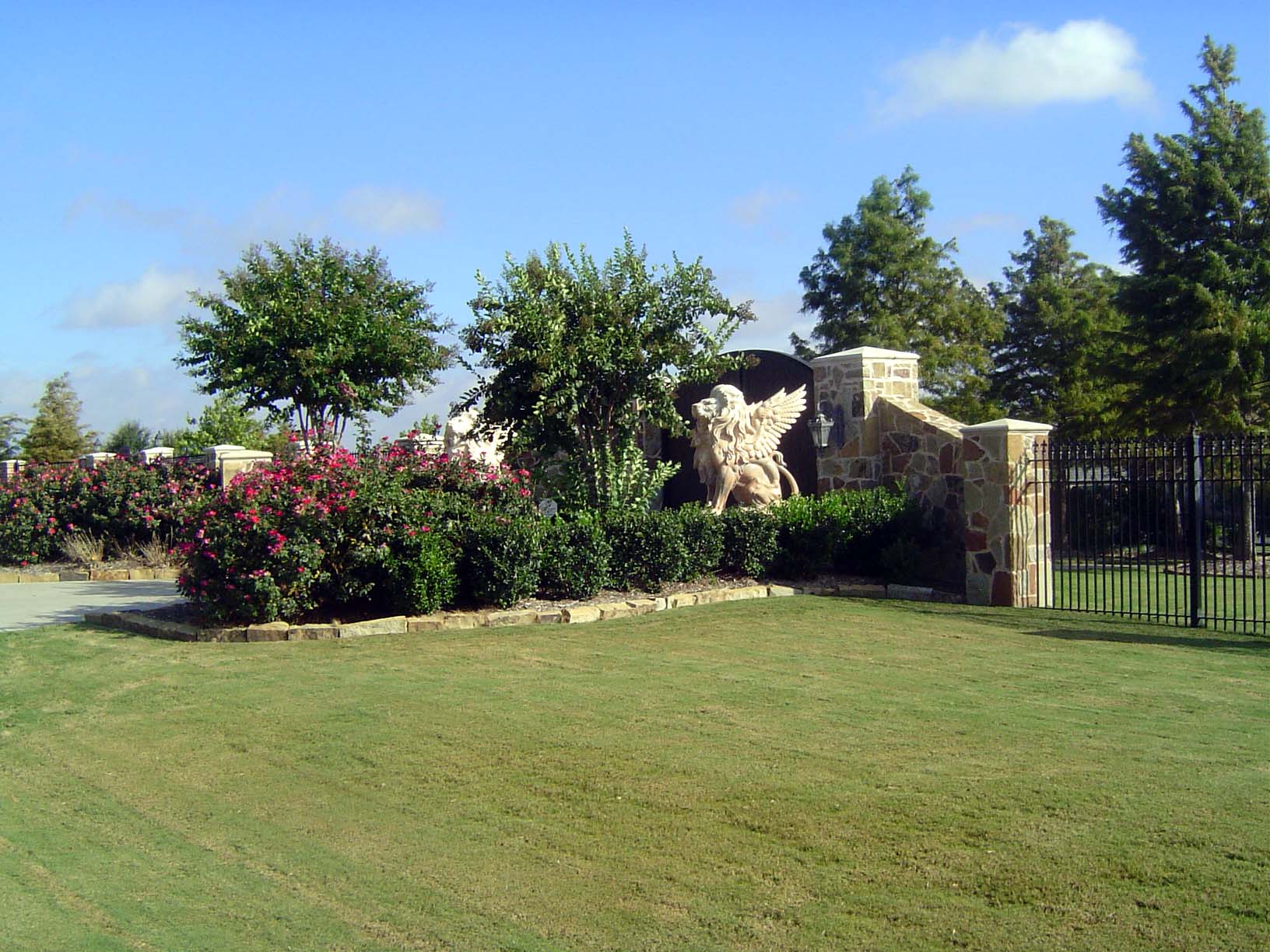 Over on the east side of Prosper, there's a big residential development called Gentle Creek, where homeowners enjoy their fantasies.